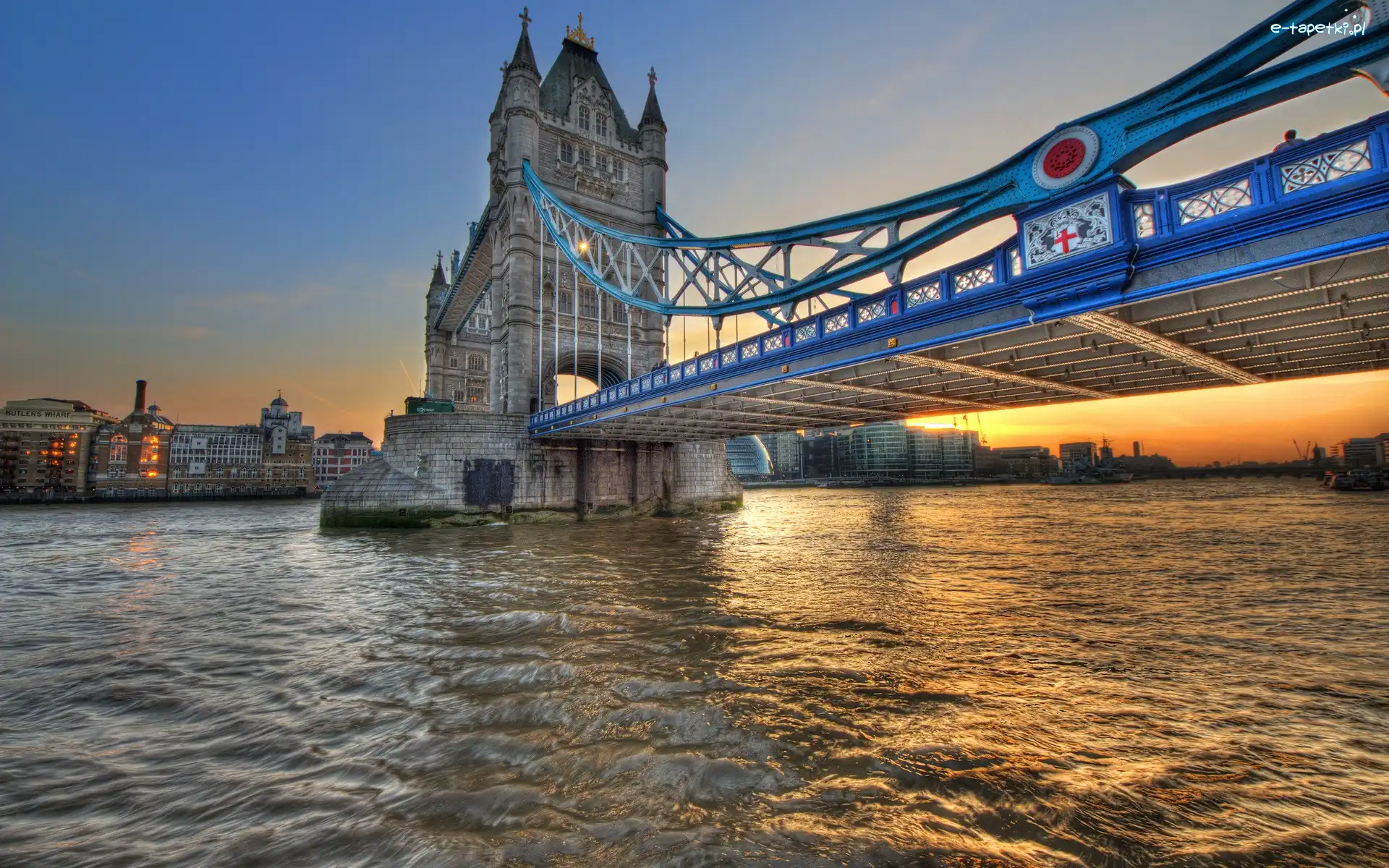 Tamiza, Londyn, Tower Bridge