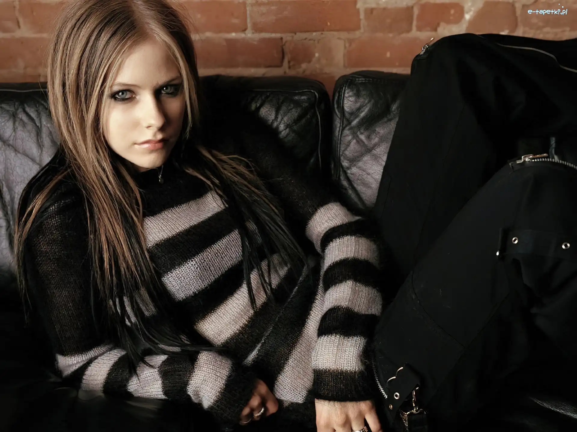 Skórzana Kanapa, Avril Lavigne