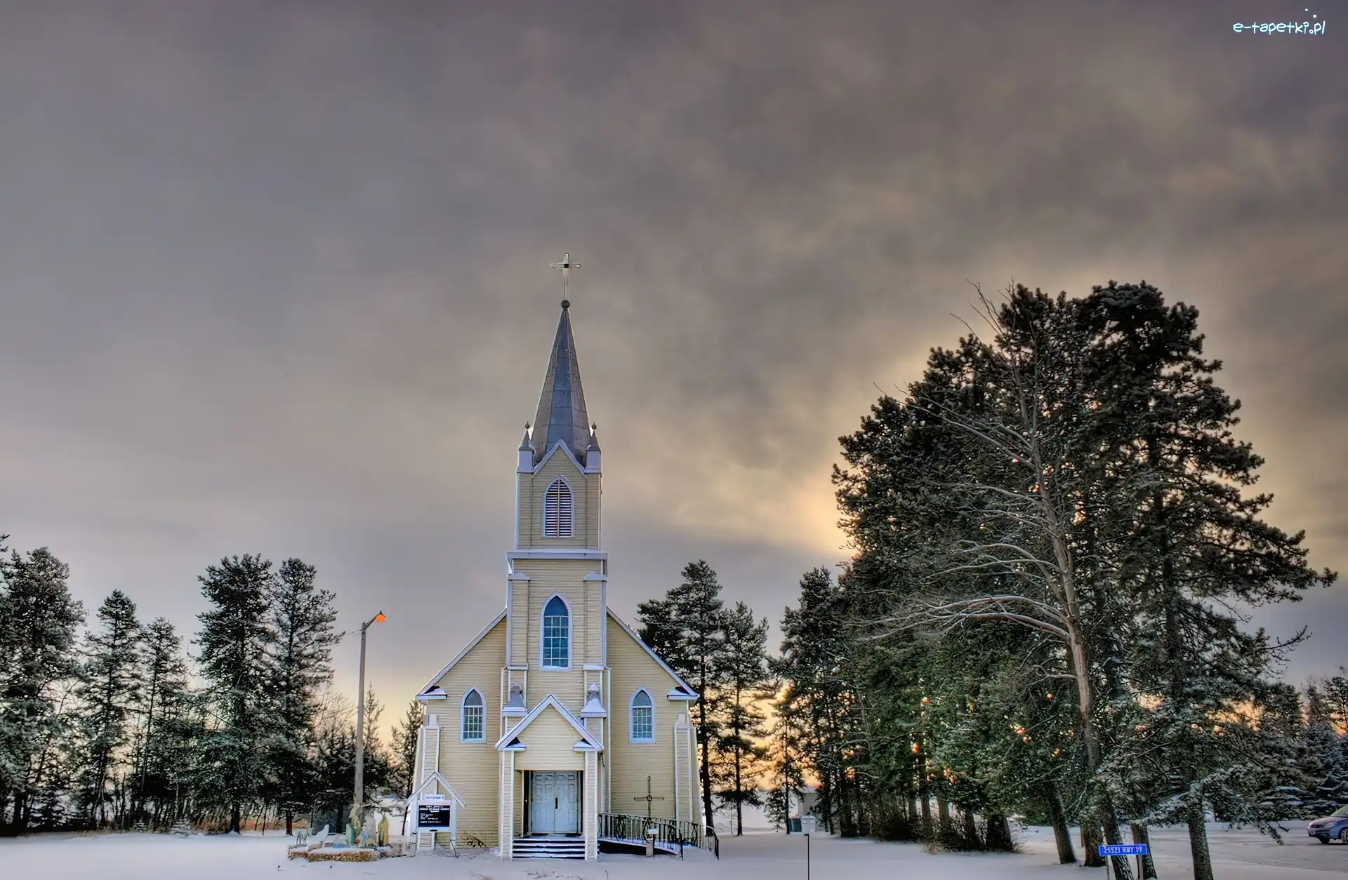 Zima, Drzewa, Kościółek, Kanada, Alberta
