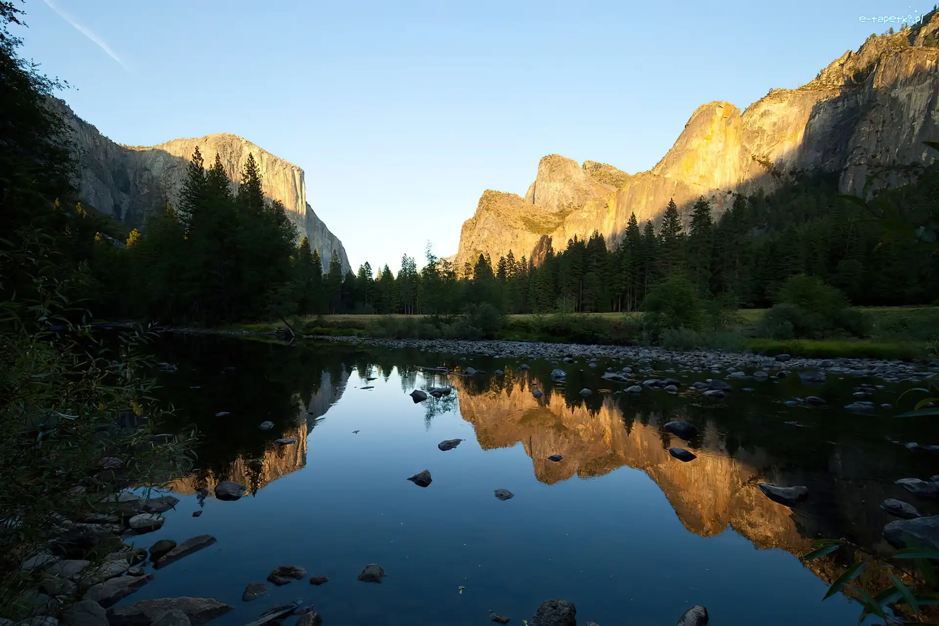 Odbicie, Park Narodowy Yosemite, Jezioro, Stan Kalifornia, Stany Zjednoczone, Drzewa, Góry