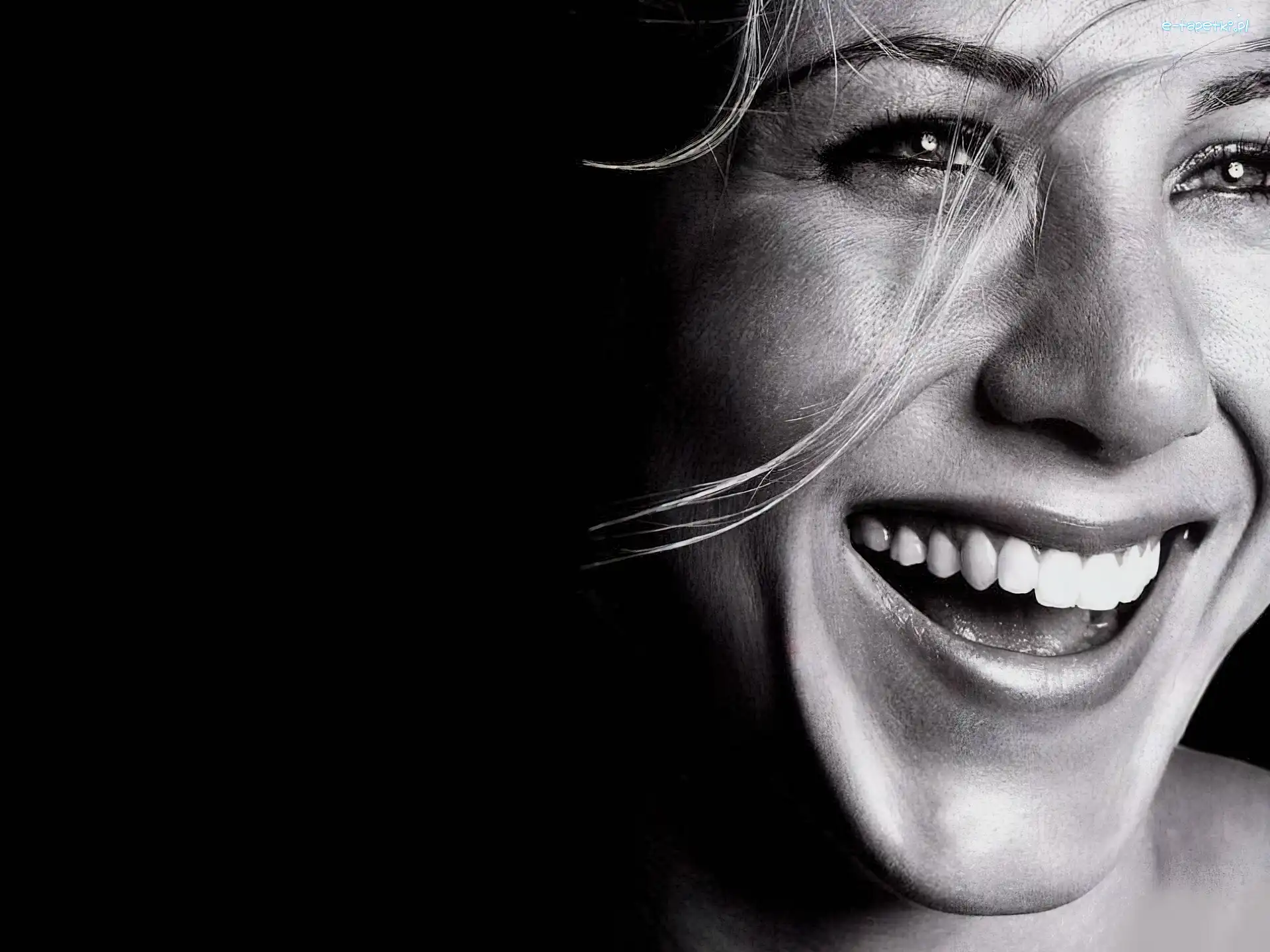 Jennifer Aniston, Śmiech