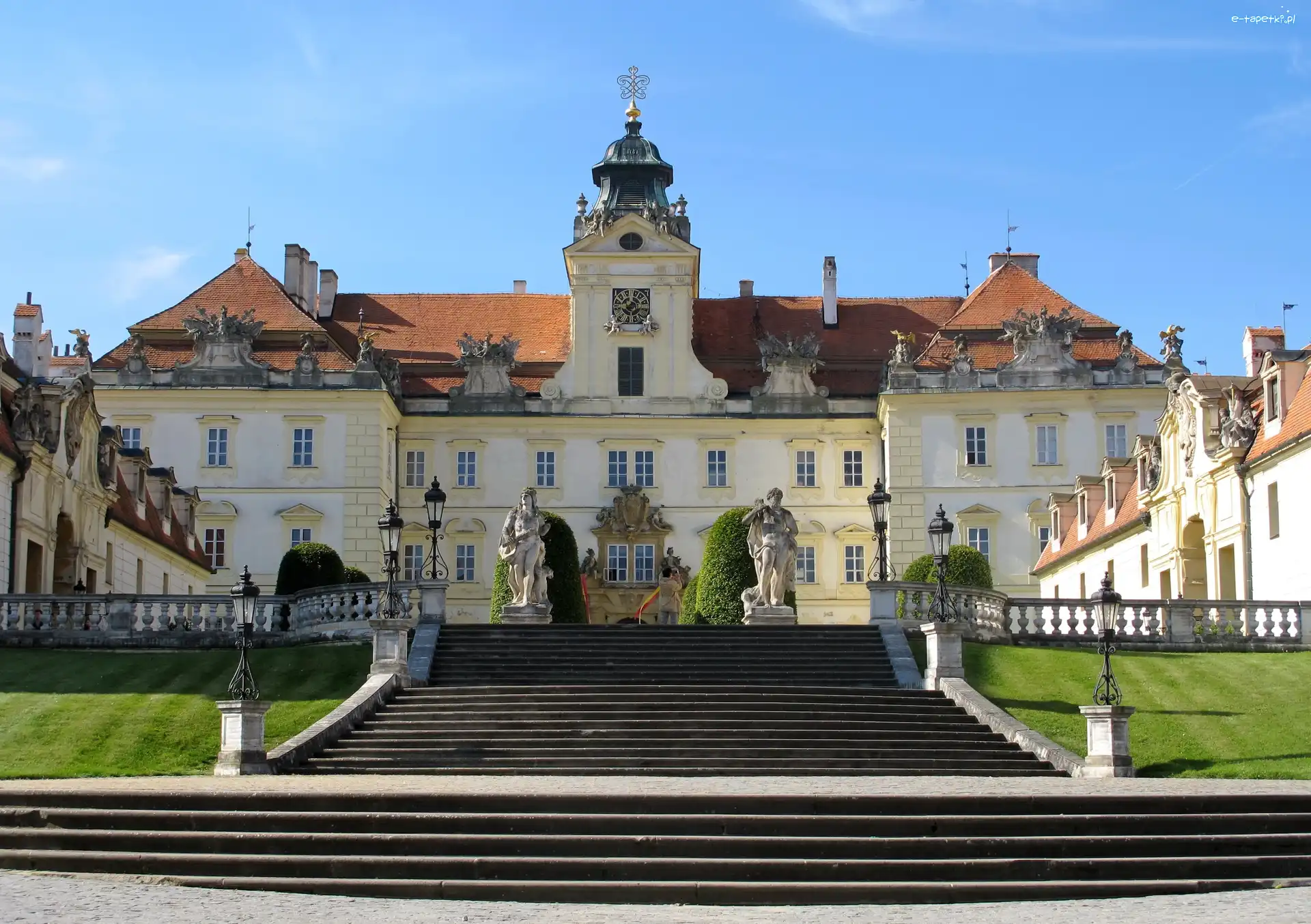 Zamek Valtice, Piękny