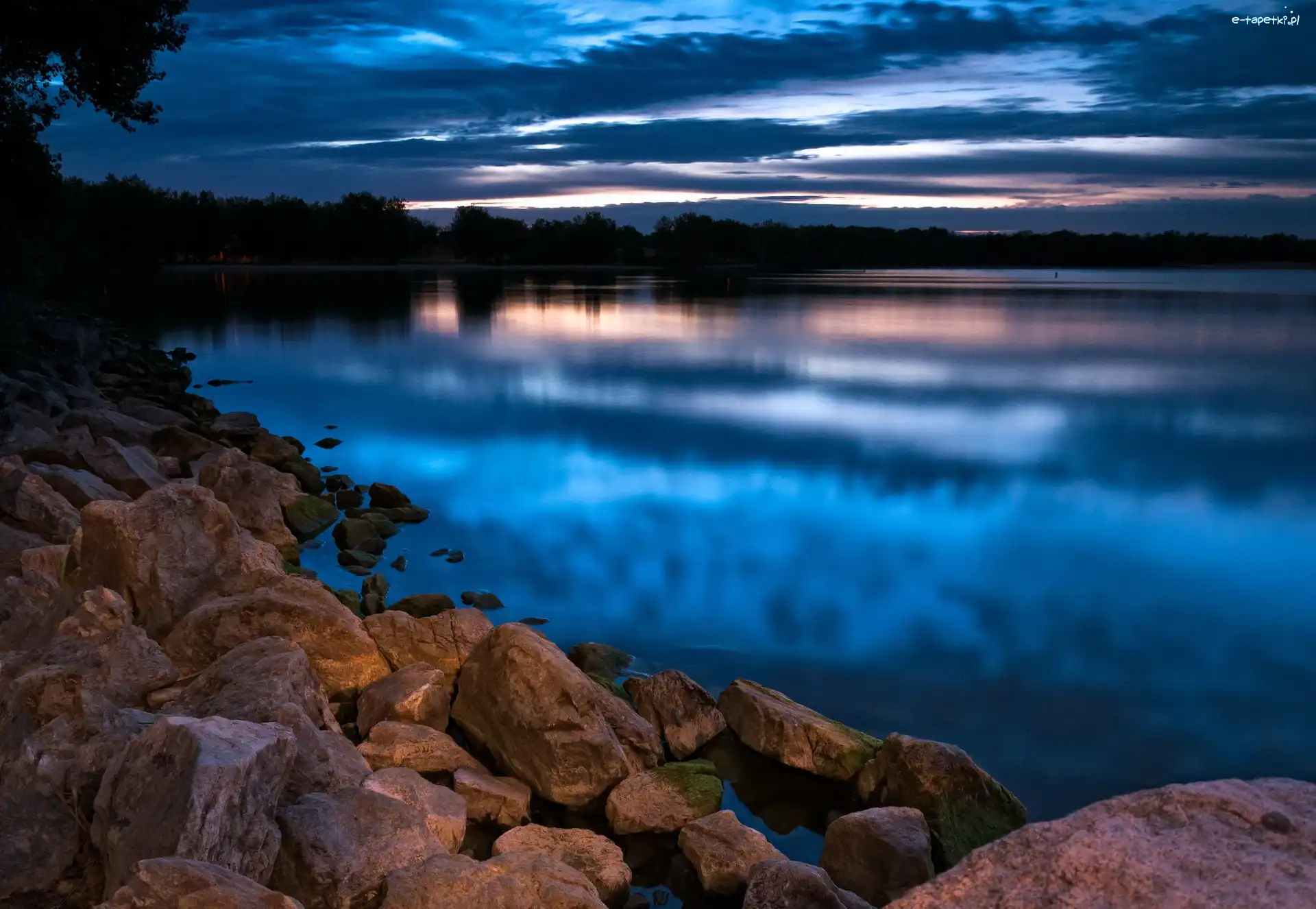 Jezioro, Chmury, Kamienie, Brzeg