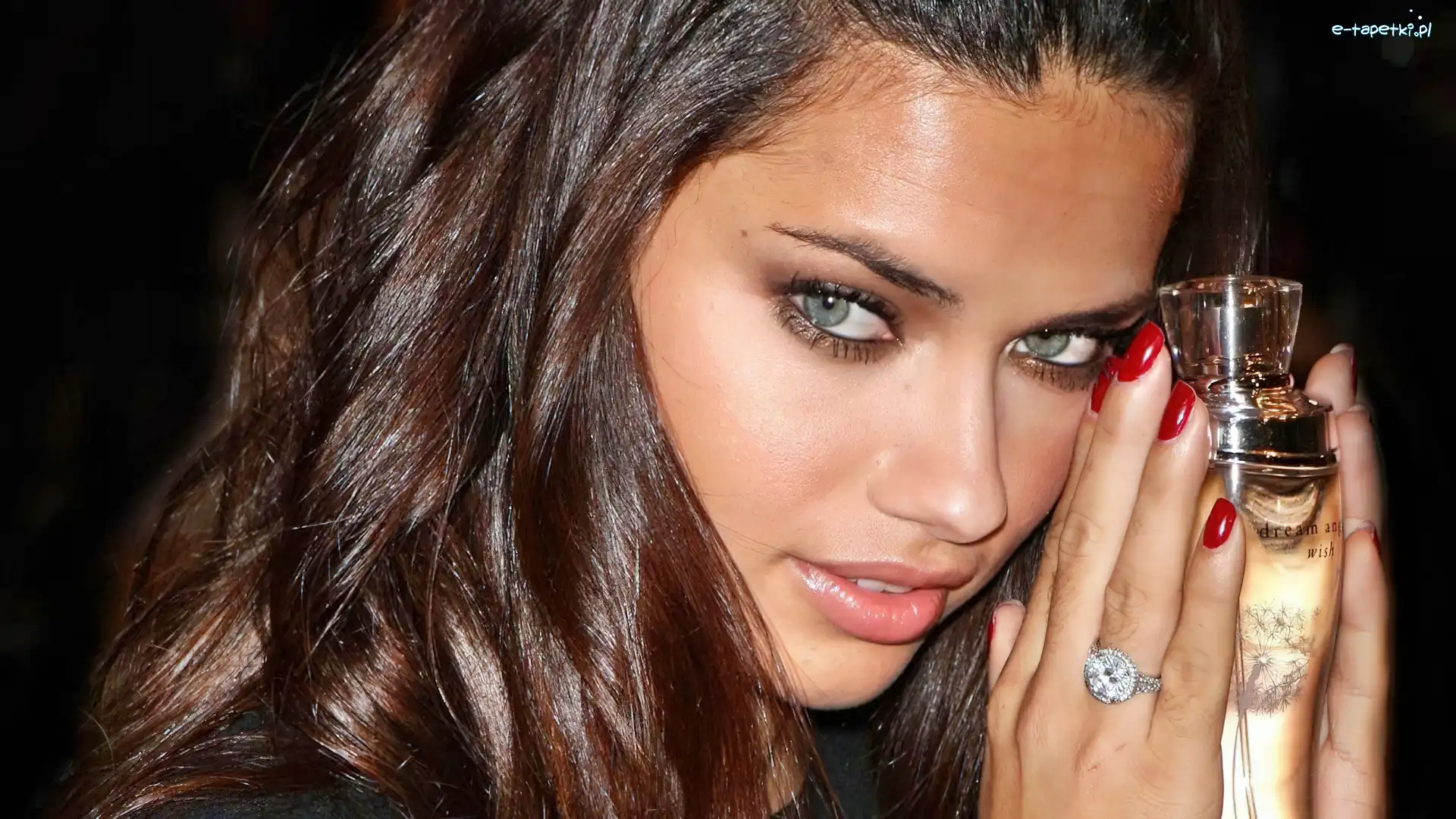 Pierścionek, Perfumy, Adriana Lima