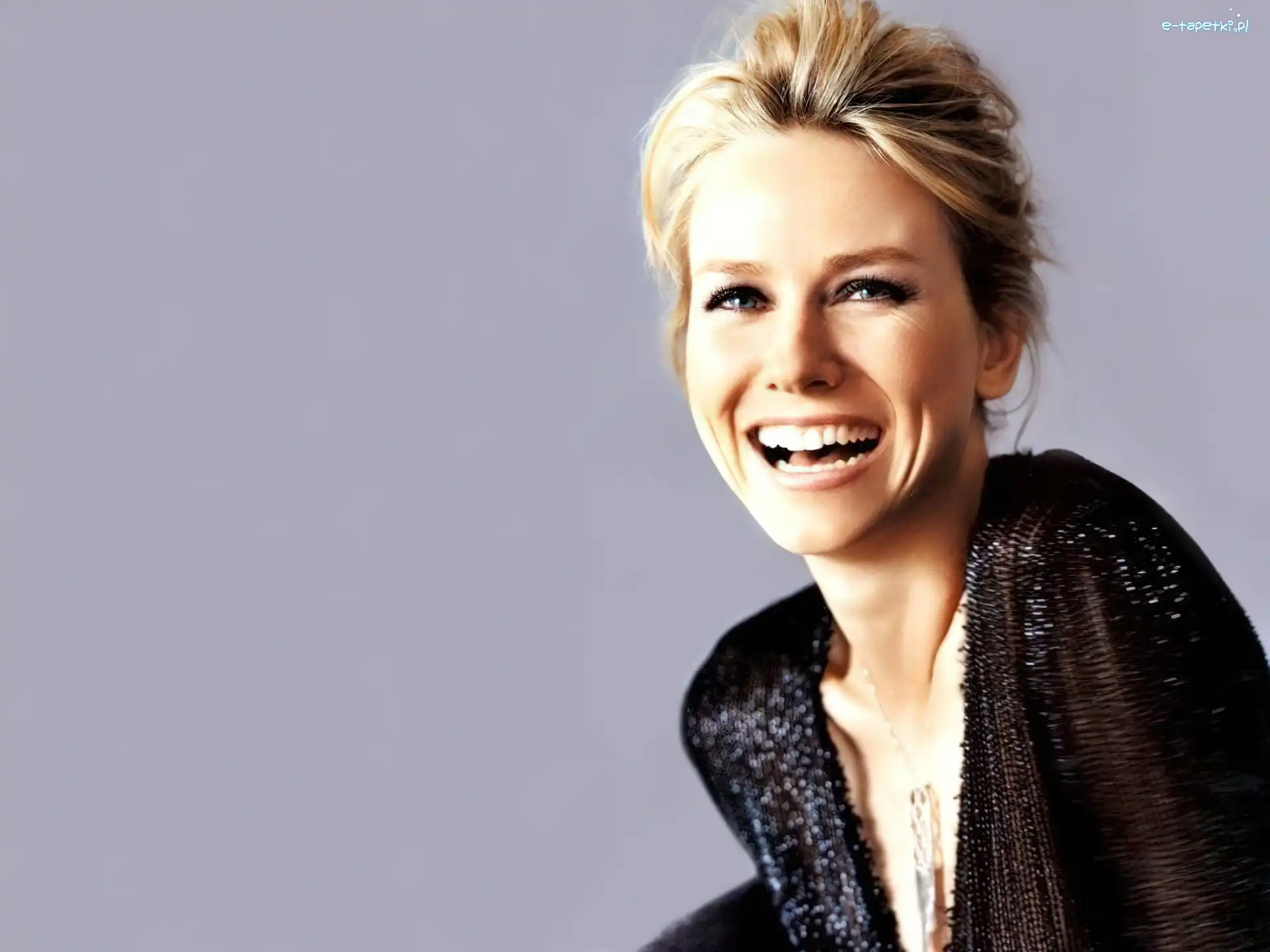 Uśmiech, Naomi Watts
