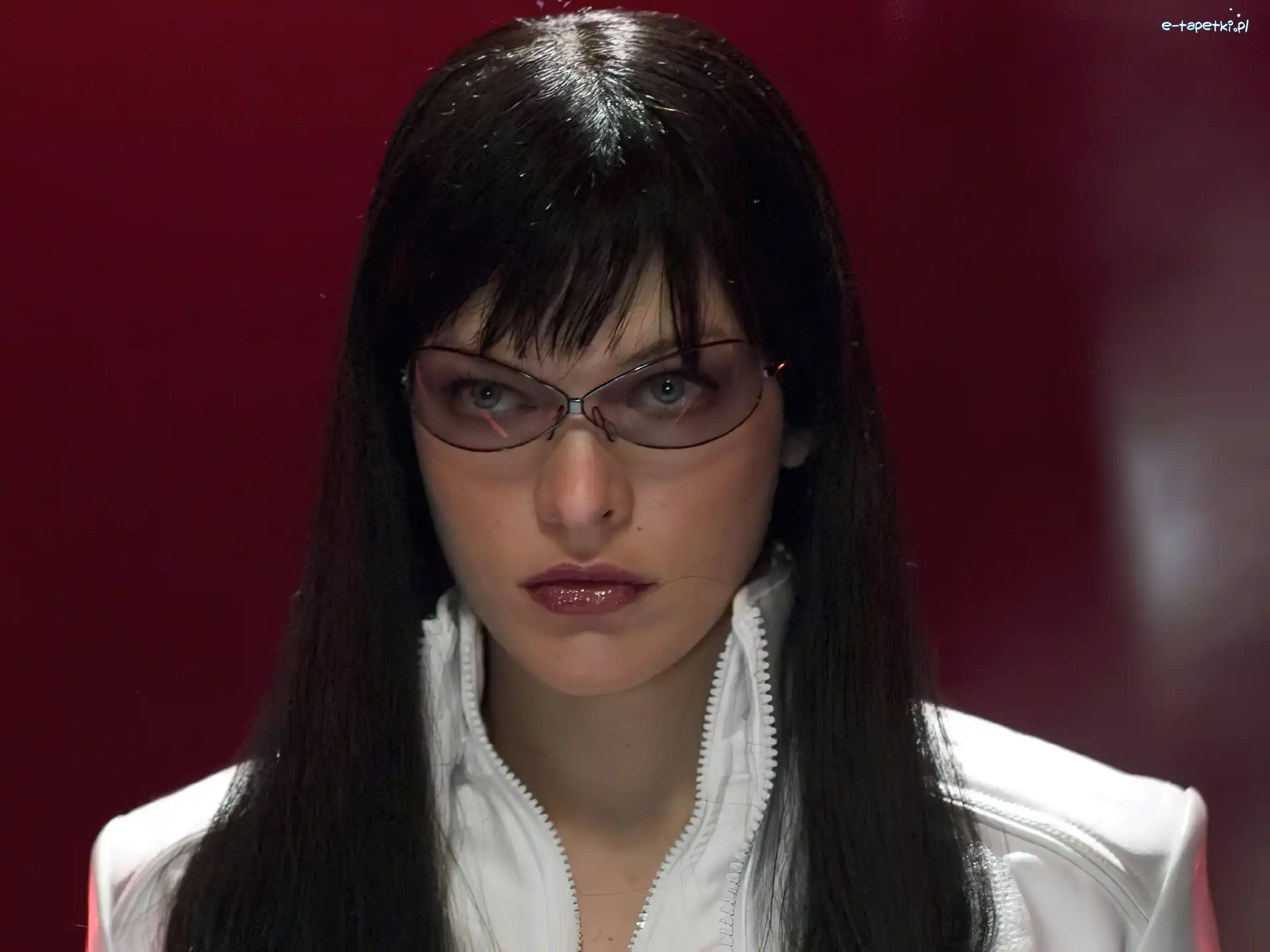Czarne Włosy, Okulary, Milla Jovovich