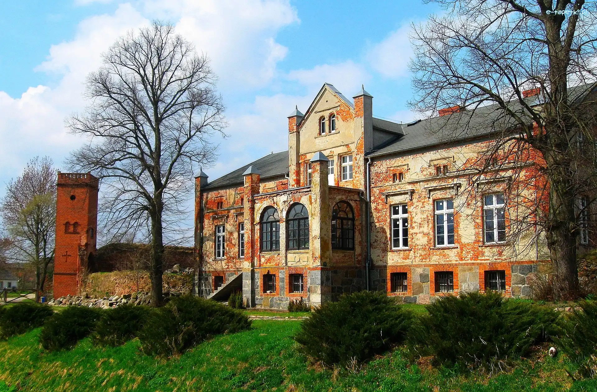 Wiosna, Stara Kiszewa, Zamek