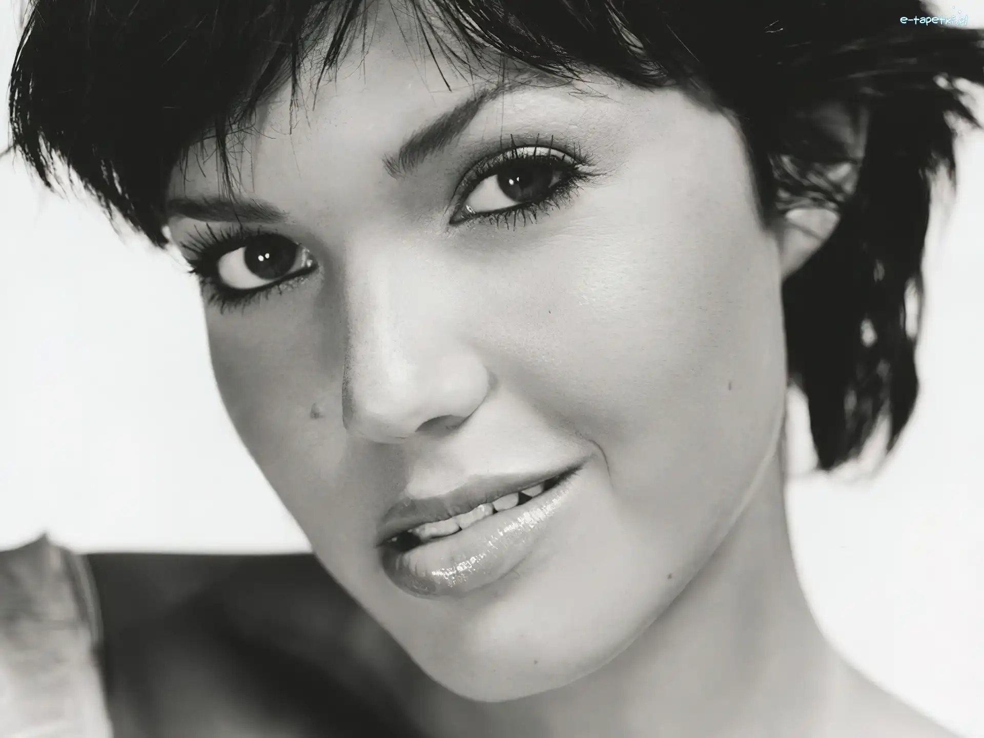 Twarzyczka, Mandy Moore