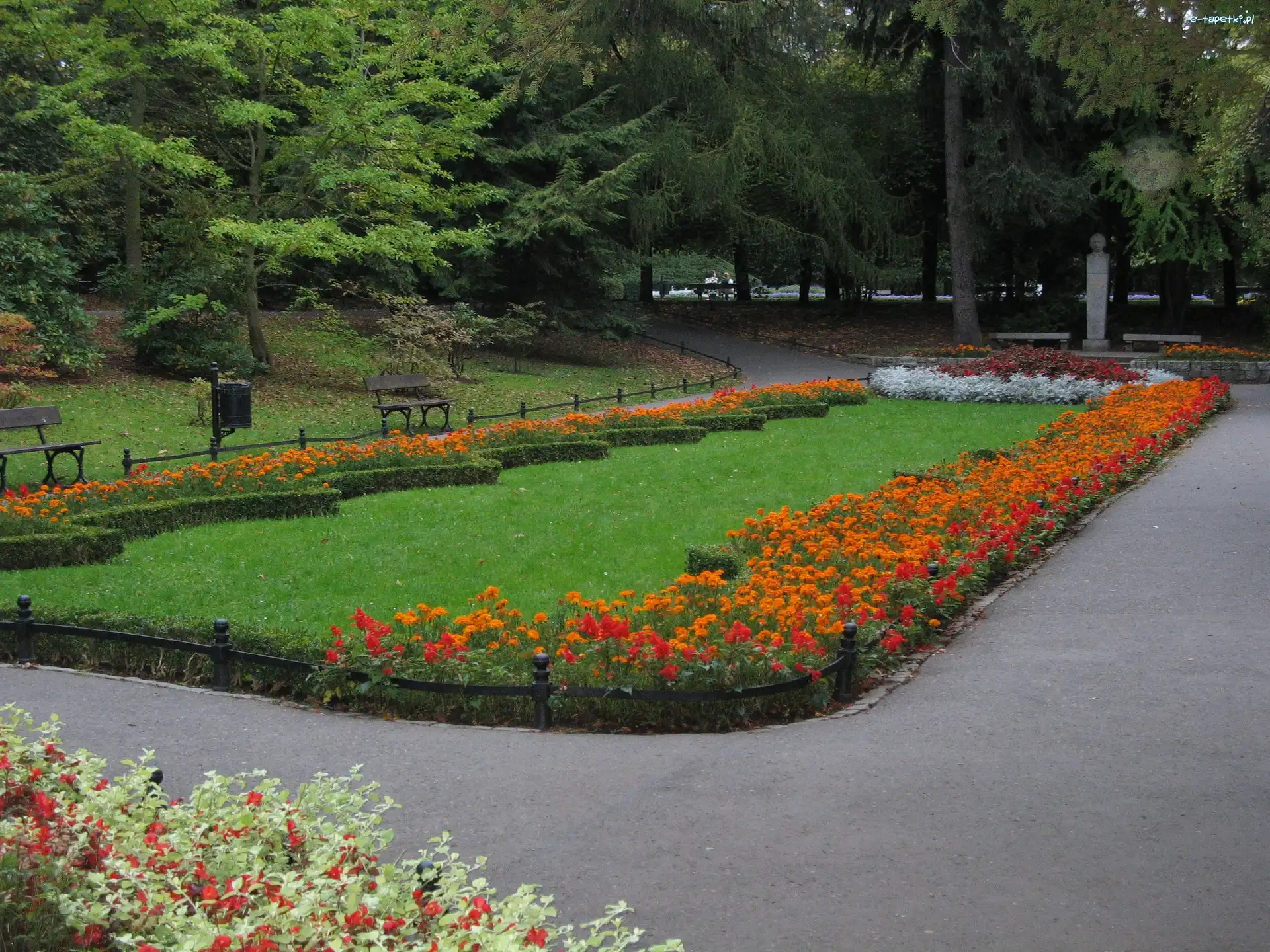 Kwiaty, Park
