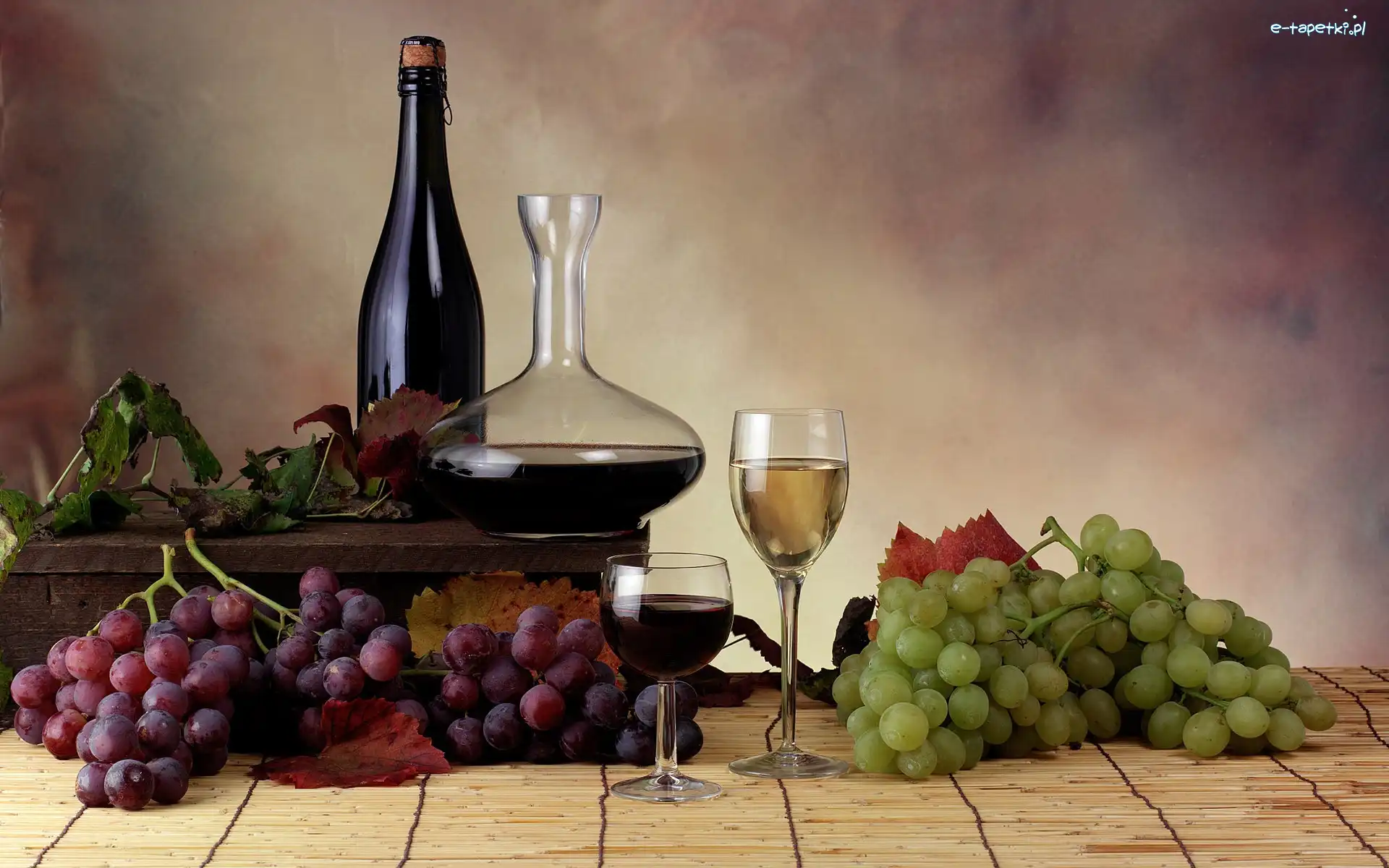 Kompozycja, Winogrono, Wino, Kieliszki, Butelka