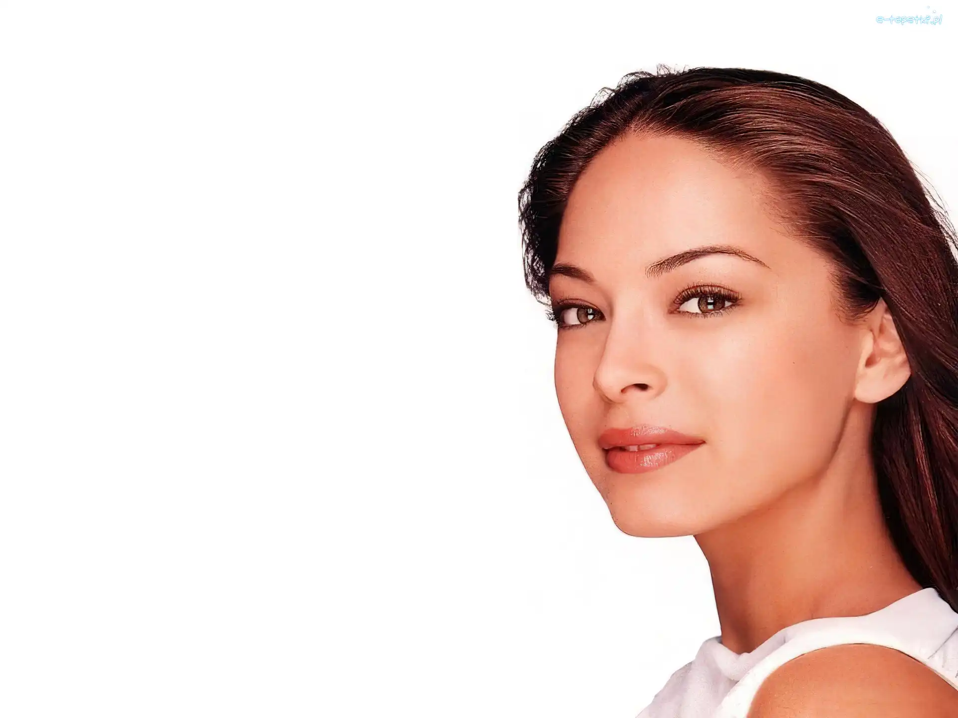Buzia, Kristin Kreuk