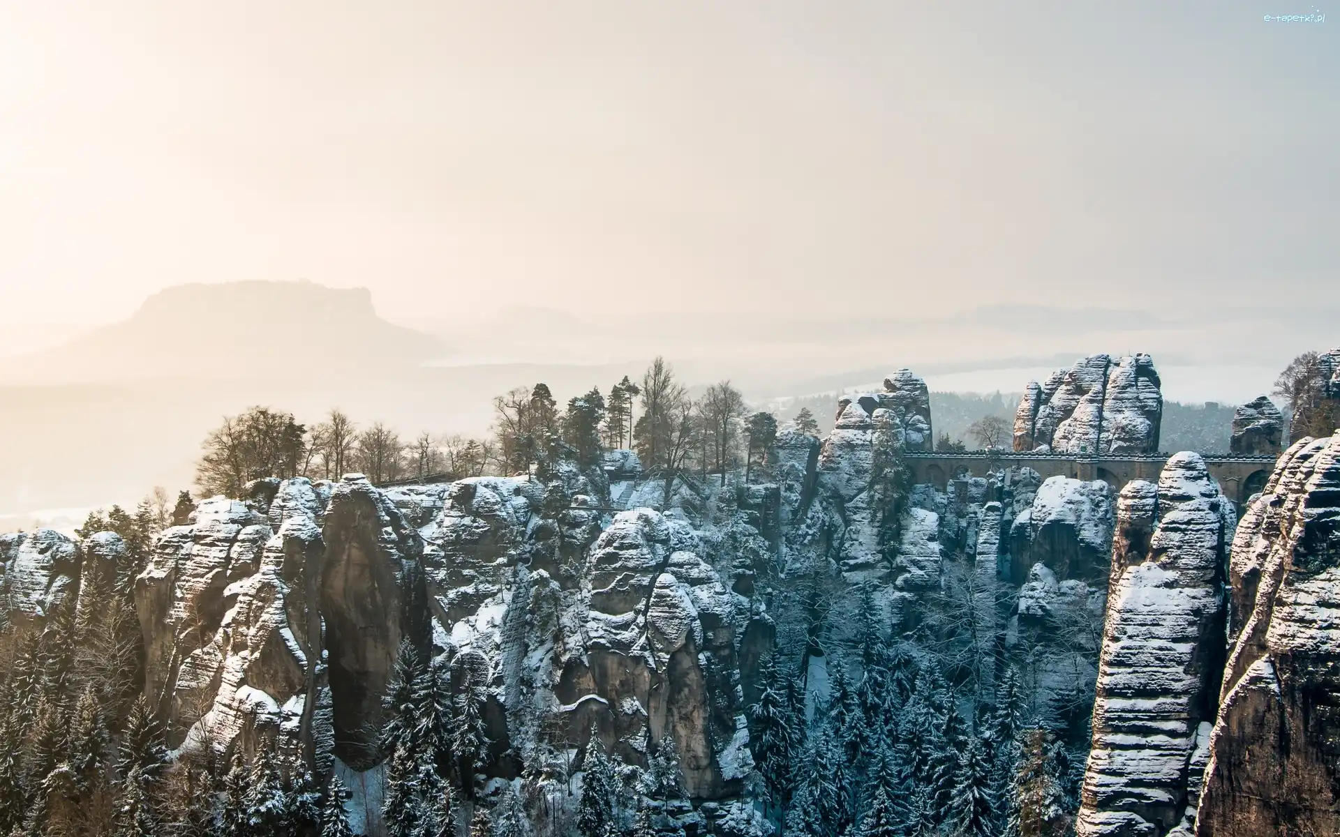 Zima, Śnieg, Skały