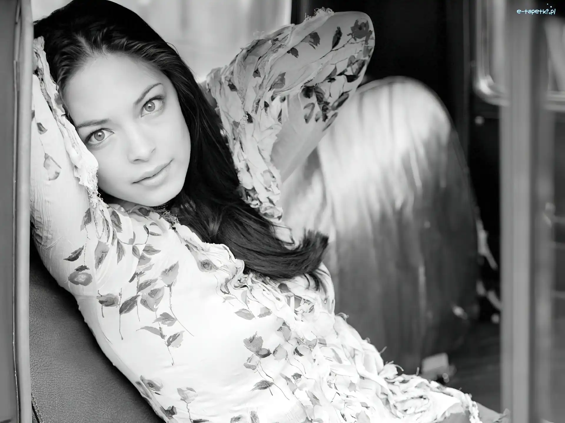 Oczy, Kristin Kreuk