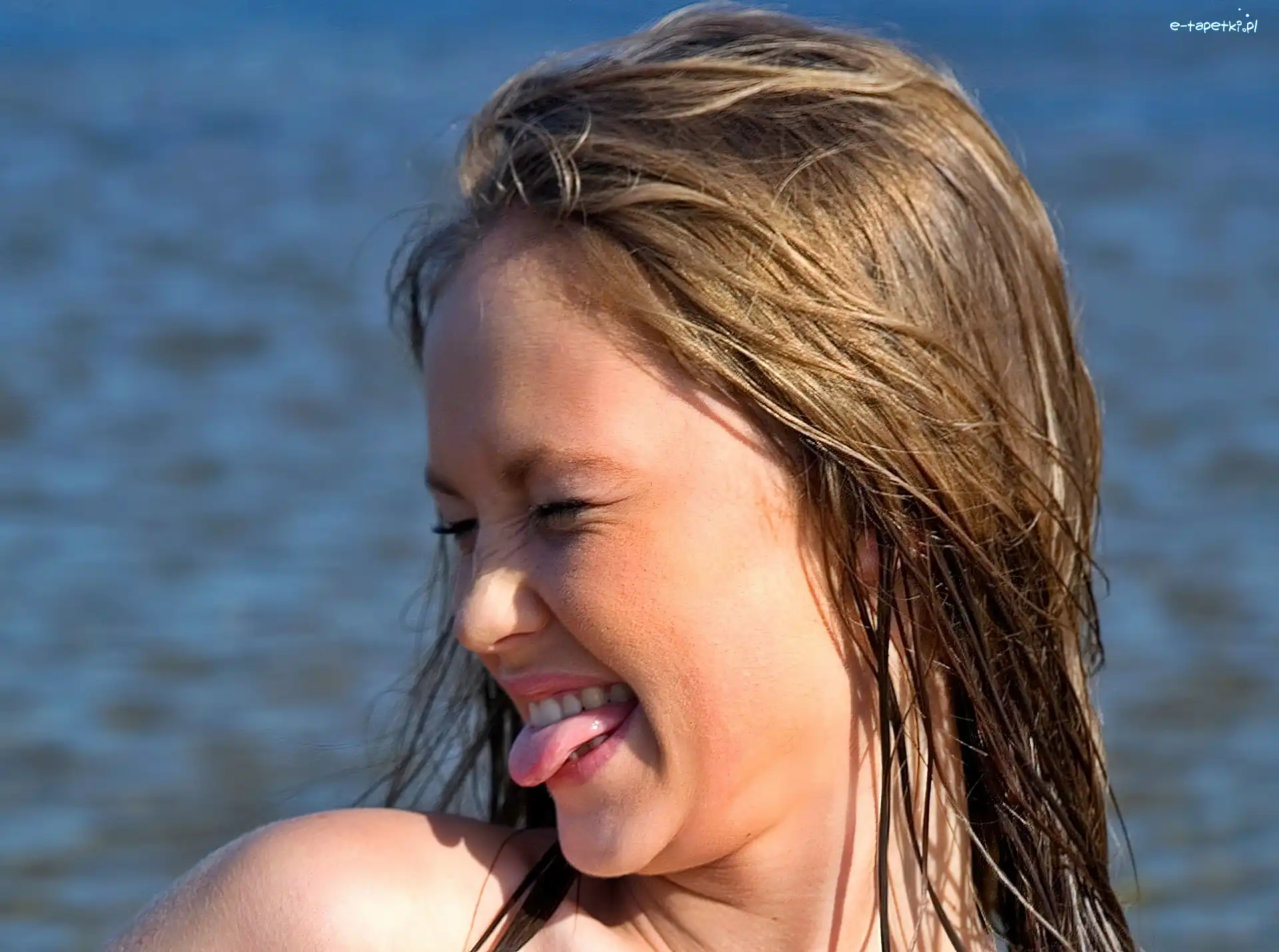 Blondynki, Humory