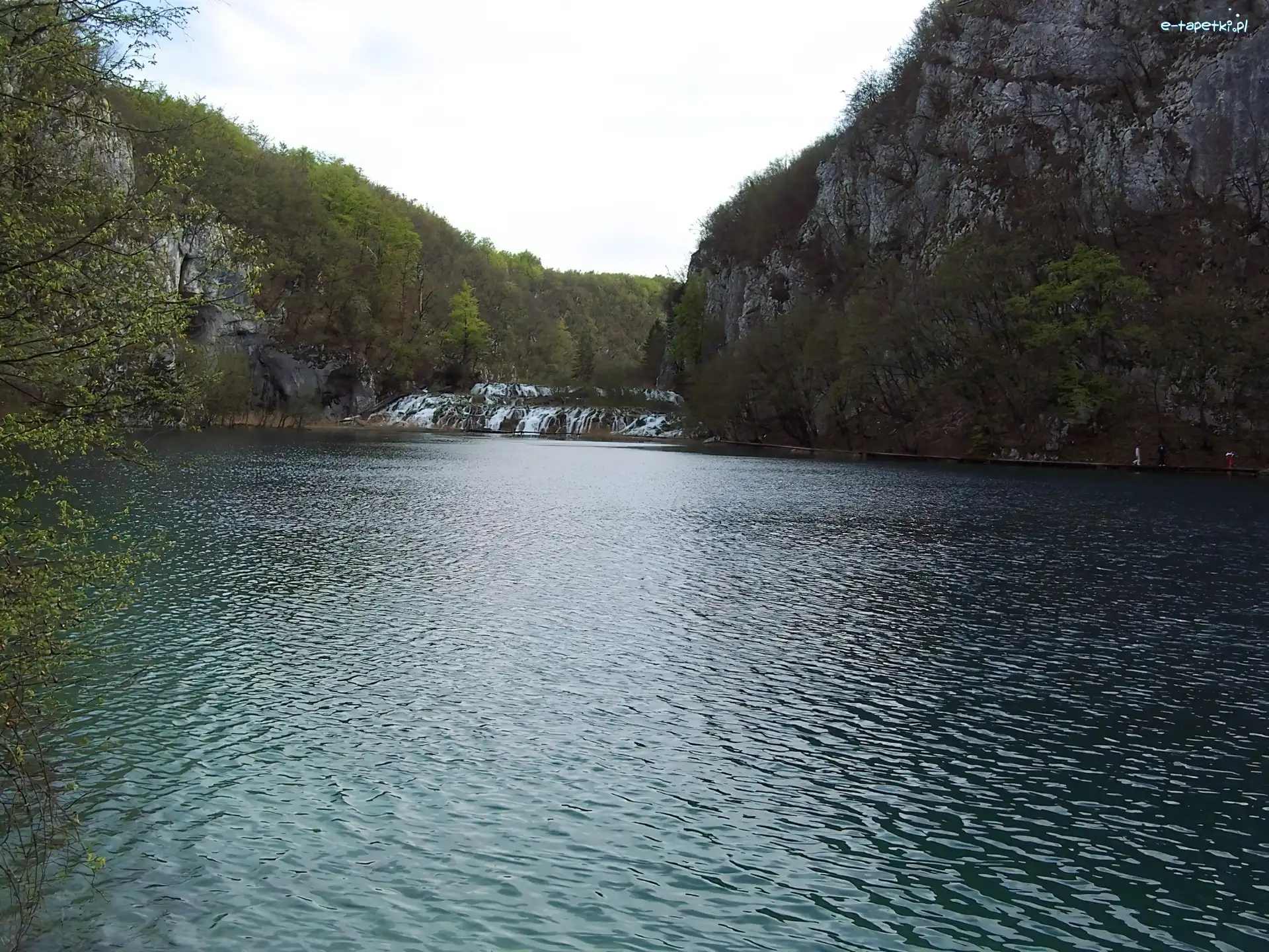 Wodospady, Rzeka, Góry