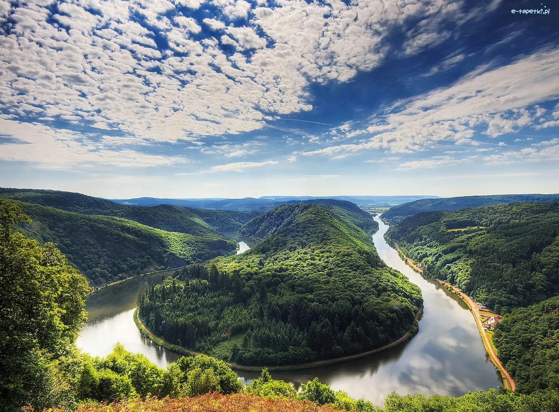 Saara, Lasy, Meander, Rzeka