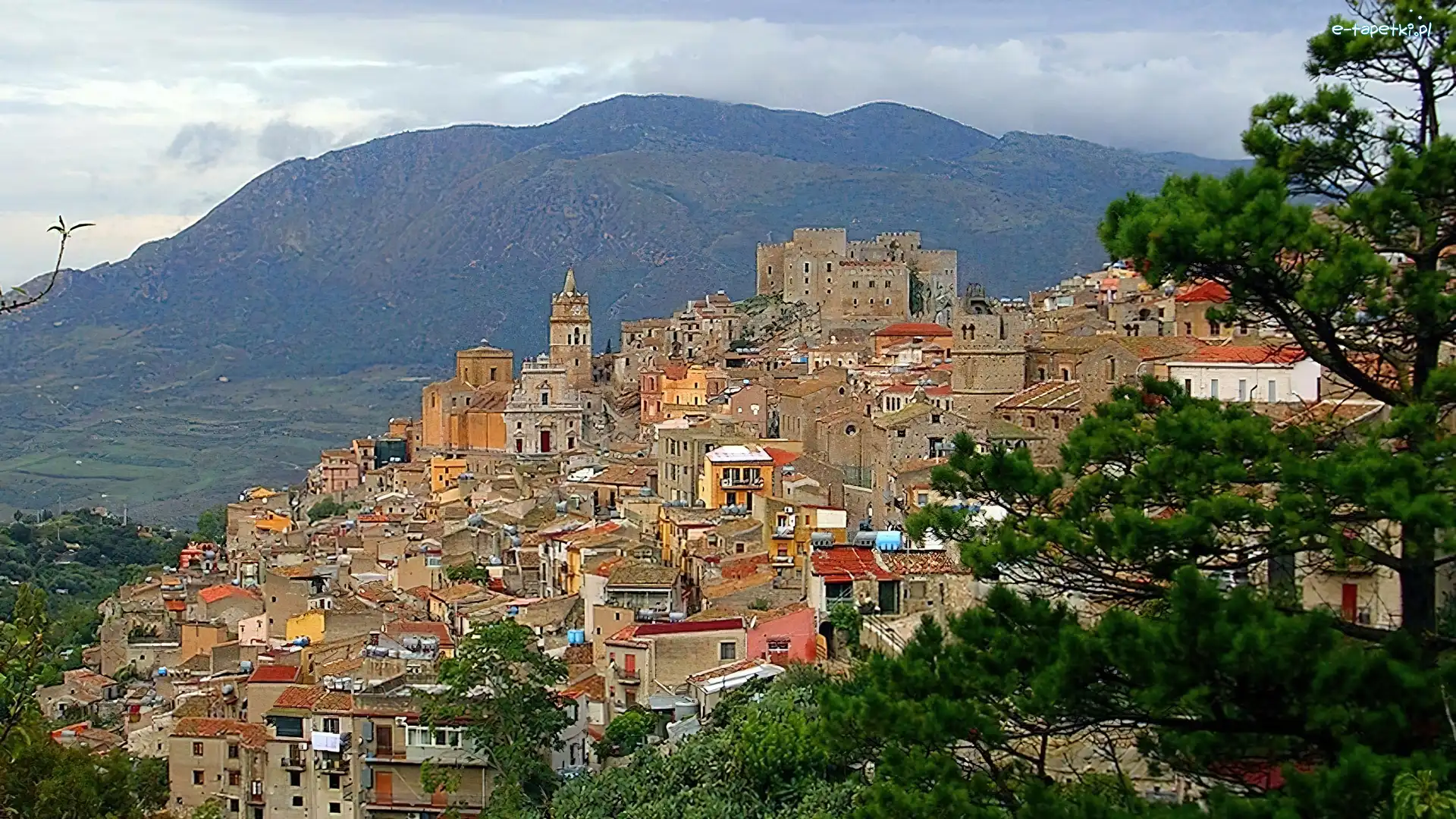 Miasto, Sycylia, Caccamo, Starożytne