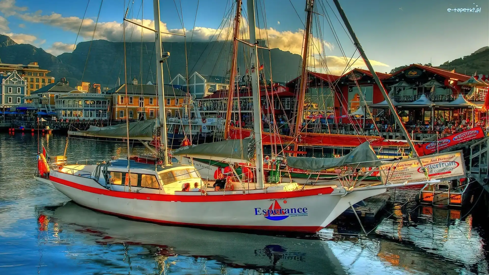 Jachty, Port