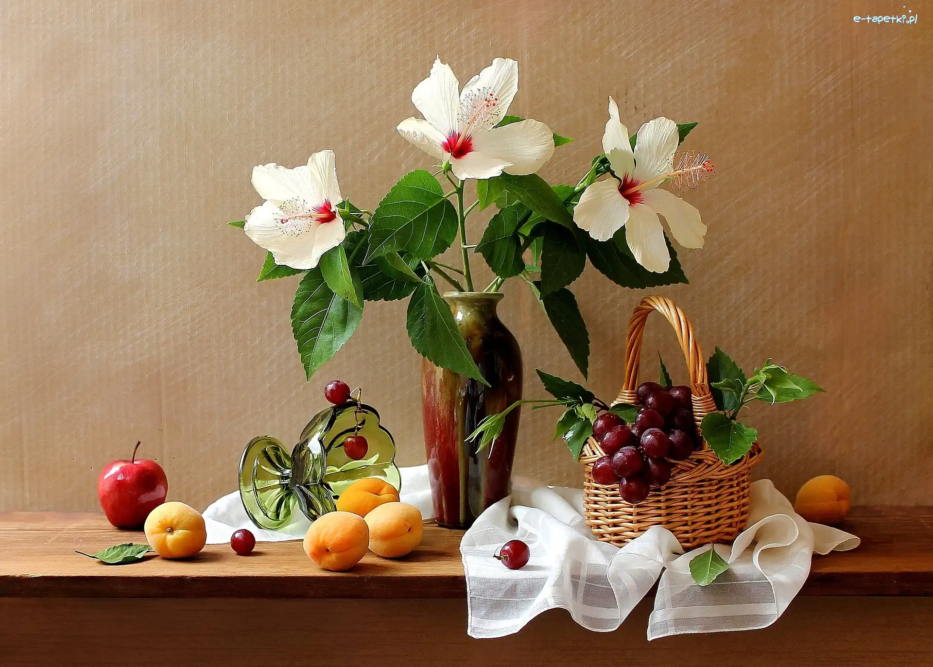 Winogrona, Jabłko, Morele, Kompozycja, Hibiskus, Biały