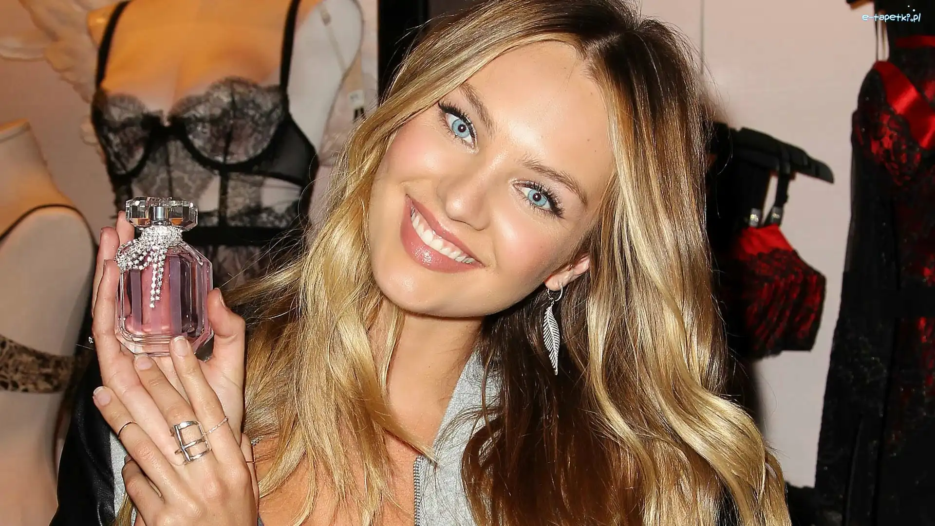 Perfumy, Modelka, Candice Swanepoel