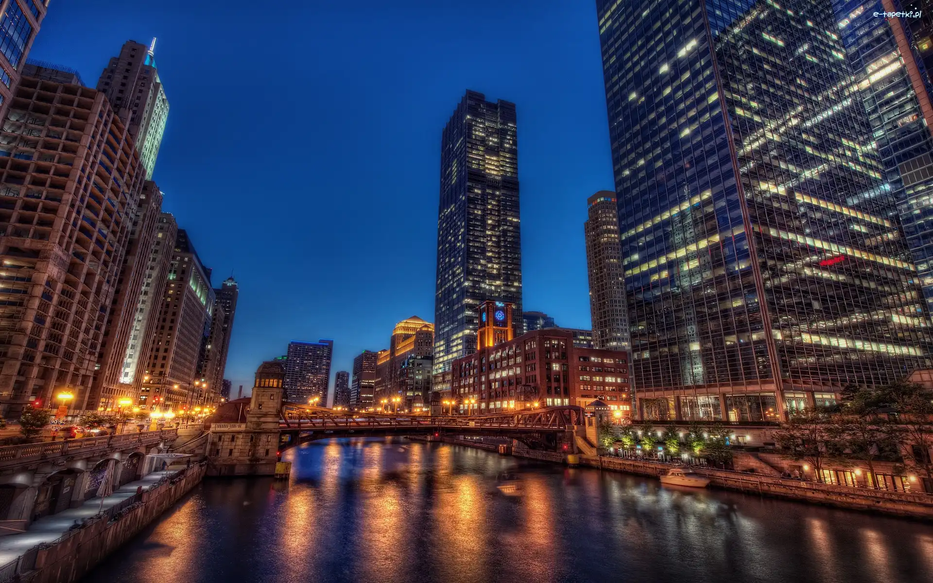 Chicago, Miasto, Oświetlone