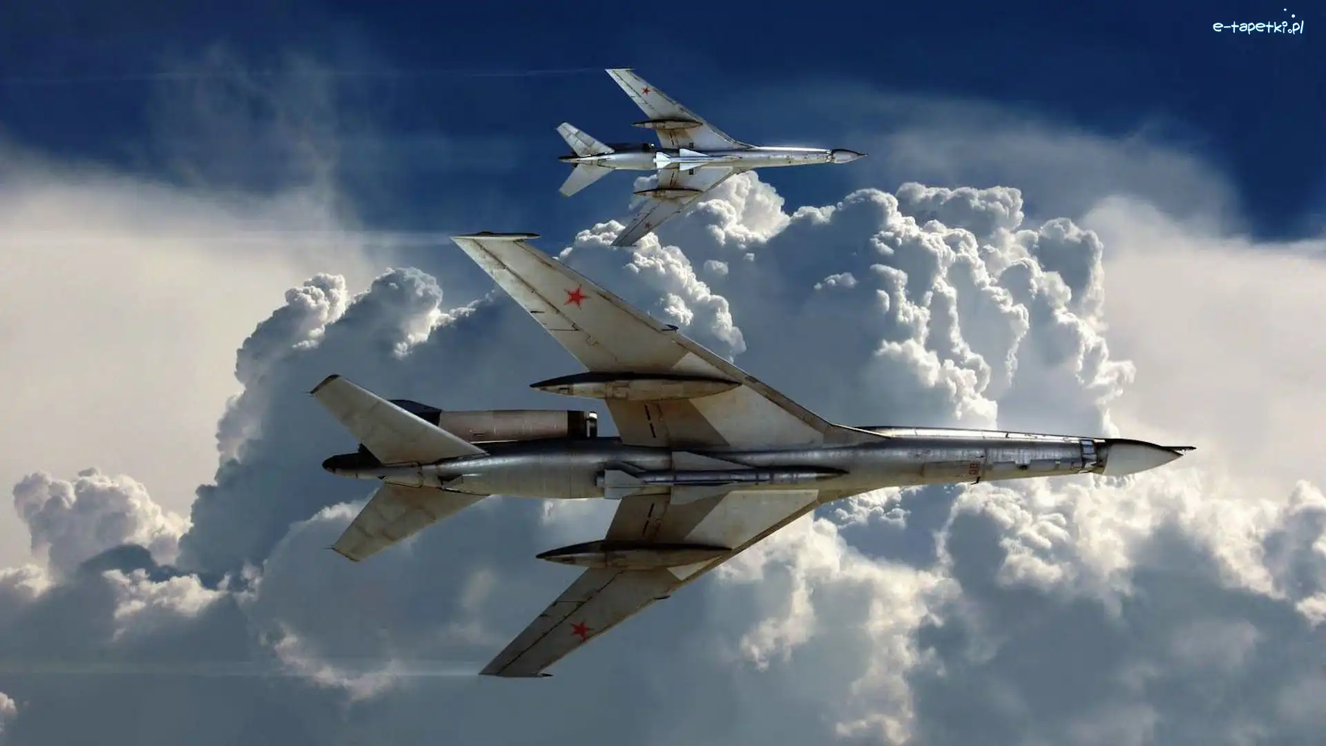 Chmury, Bombowce TY-22, Dwa