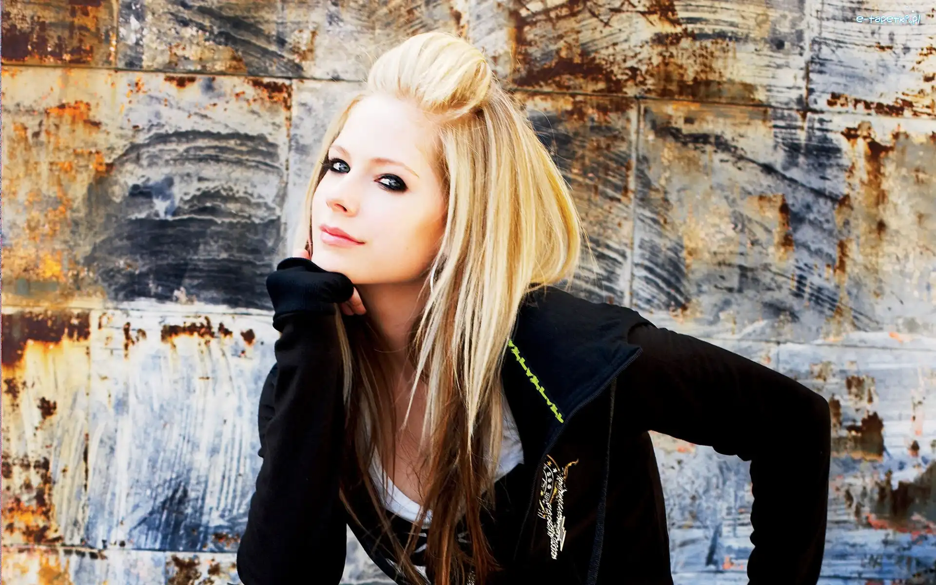 Avril Lavigne, Piosenkarka