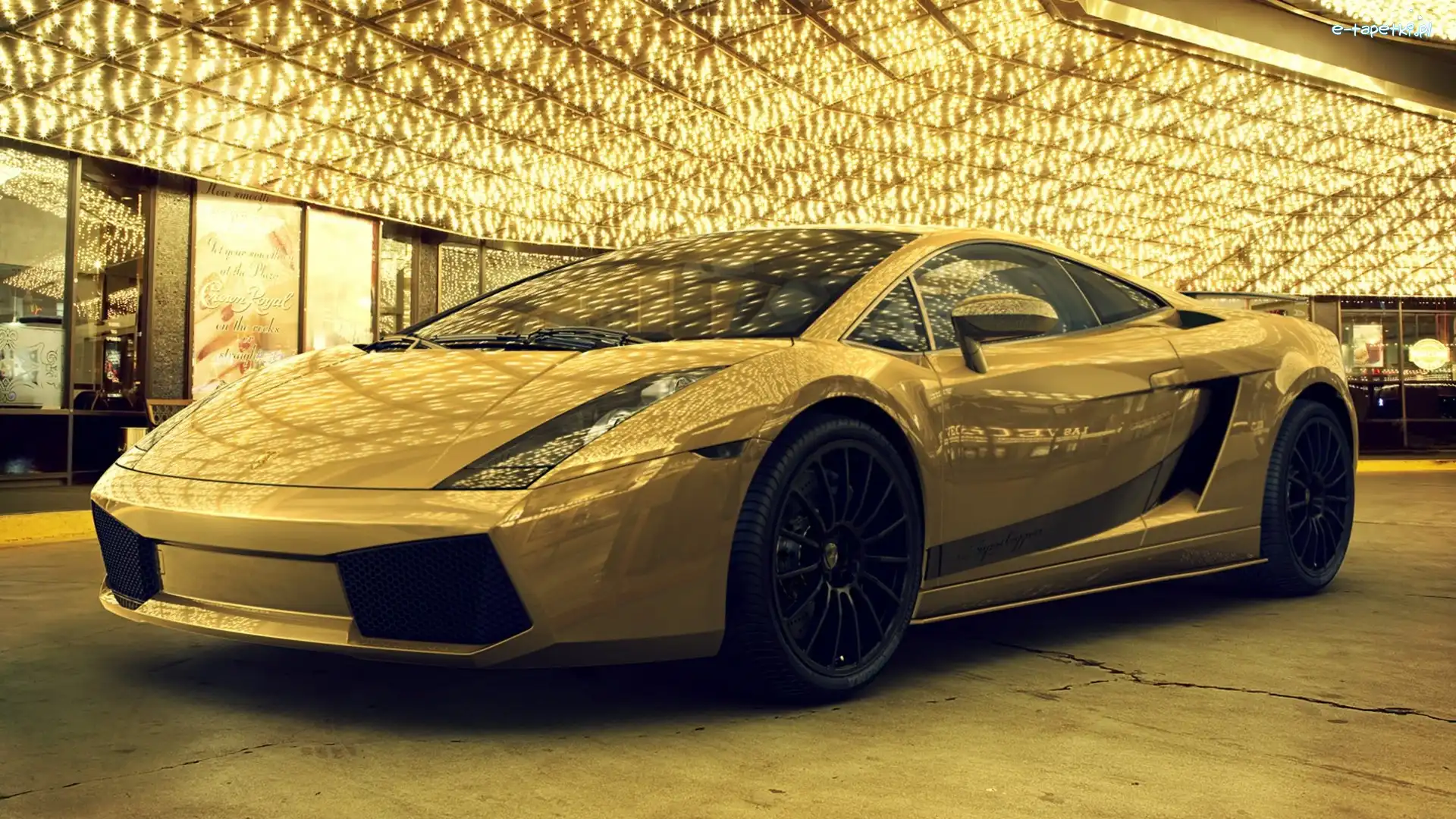 Lamborghini, Sklepy, Pasaż, Złote