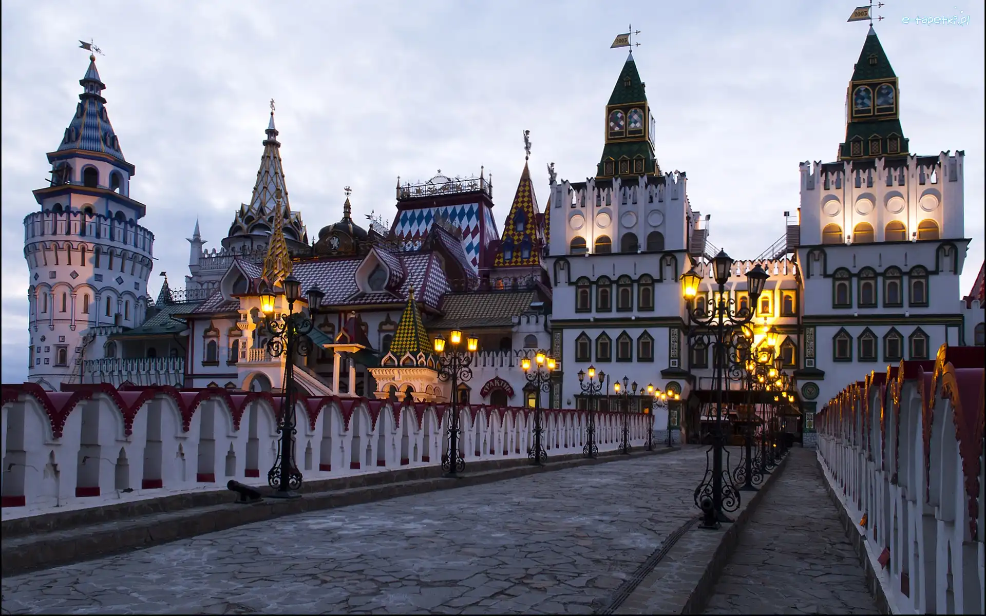 Most, Lampy, Świecące, Zamek
