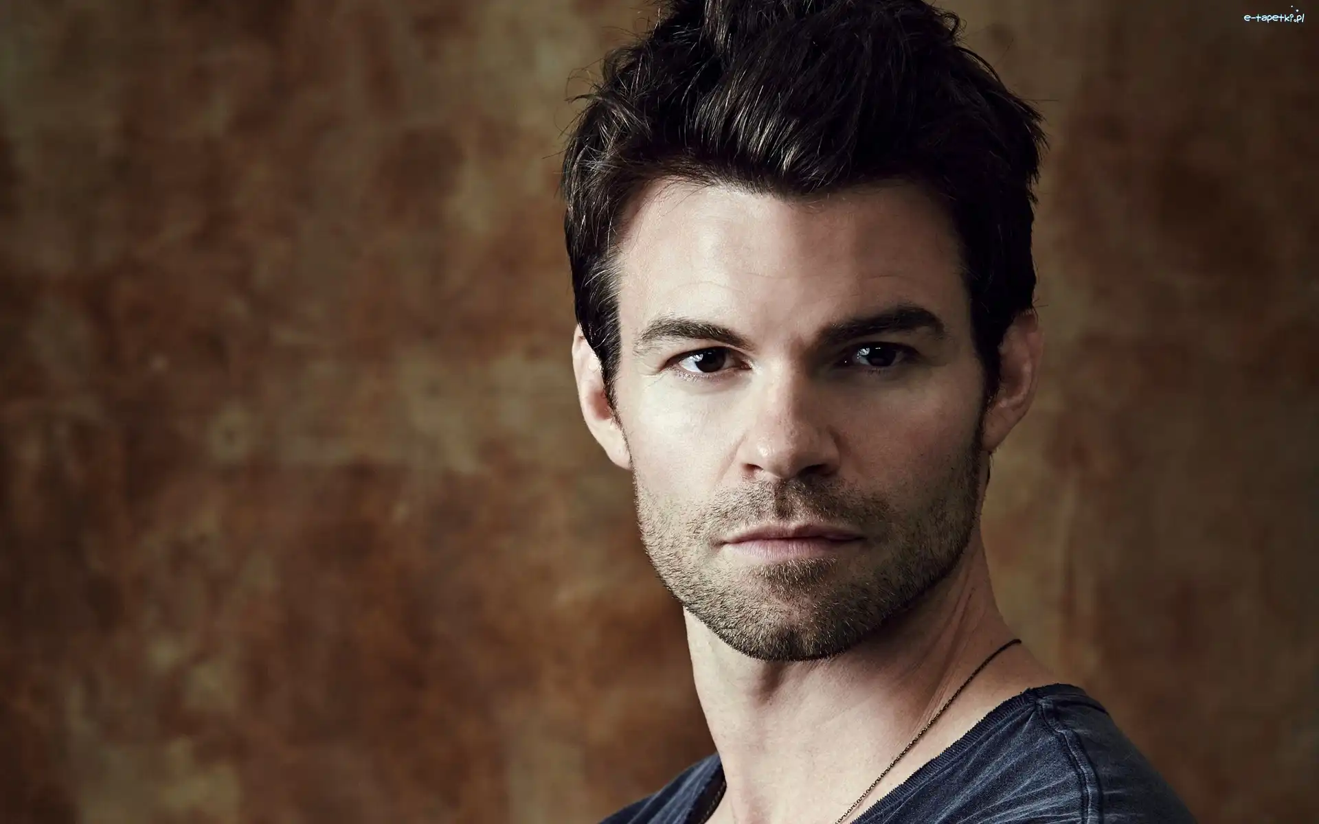 Zarost, Daniel Gillies