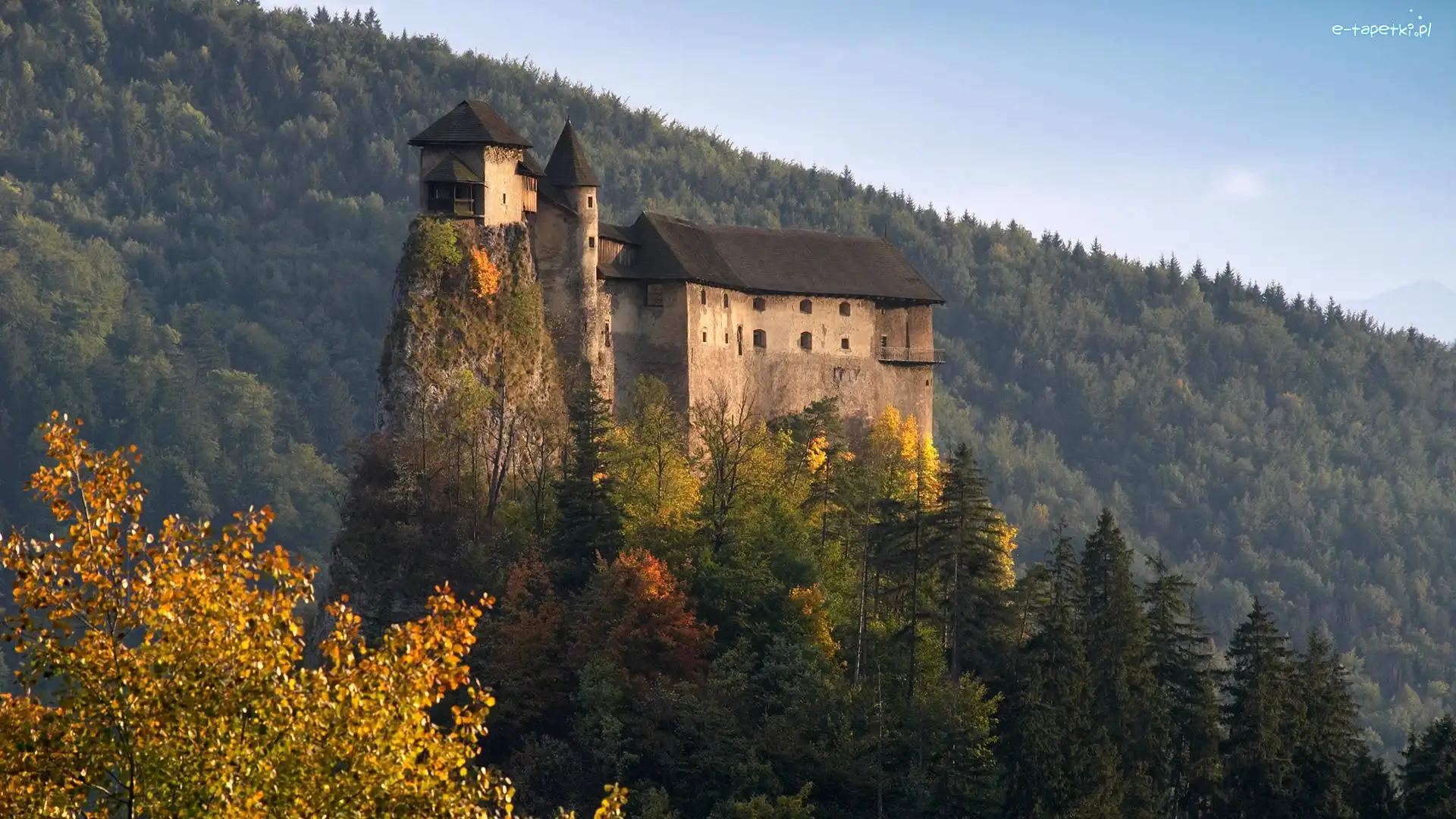 Oravský hrad, Słowacja, Miejscowość Orawskie Podzamcze, Zamek Orawski