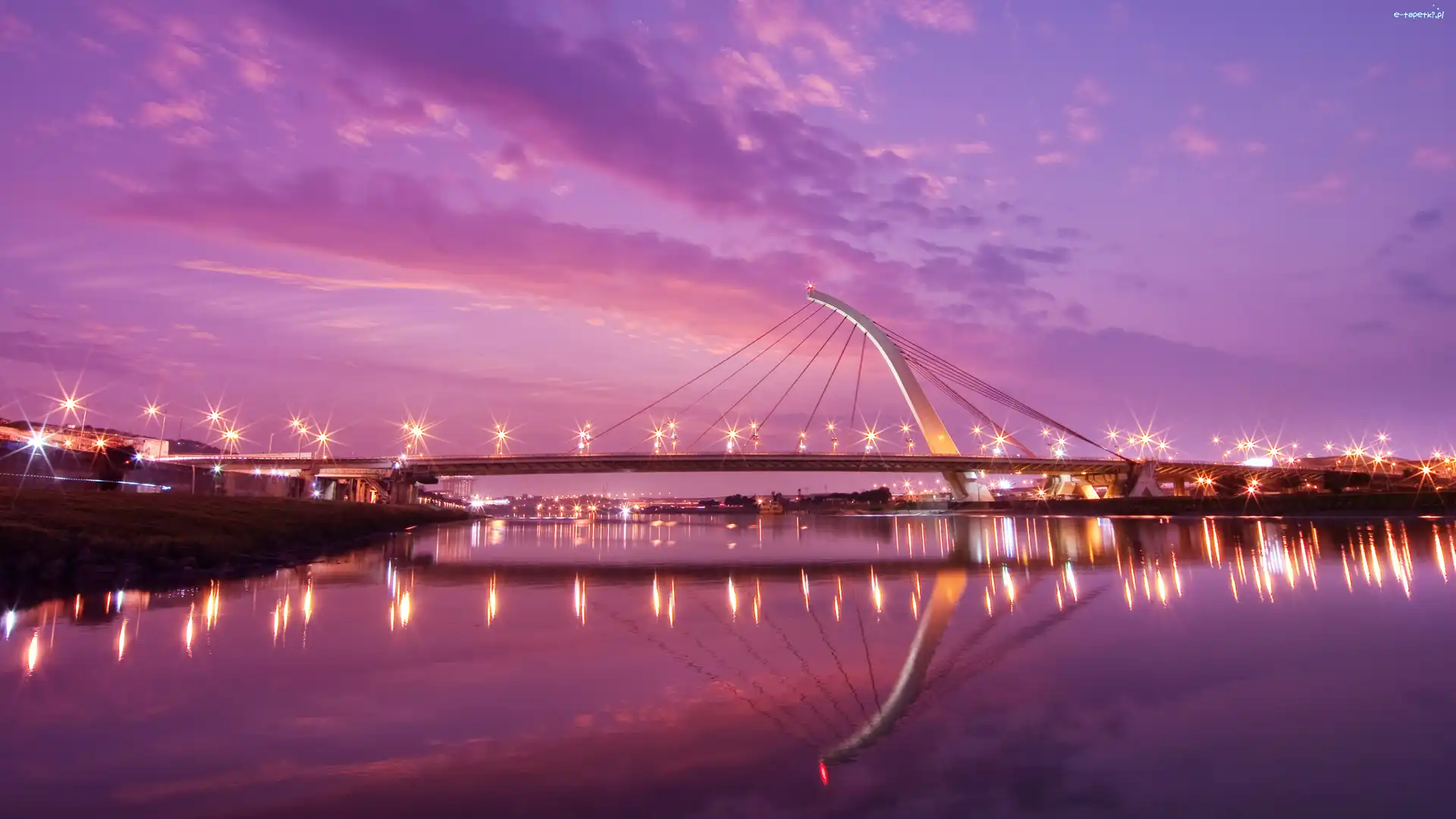 Dazhi Bridge, Oświetlony, Tajwan, Tajpej, Most, Chmury, Zachód słońca, Rzeka Keelung