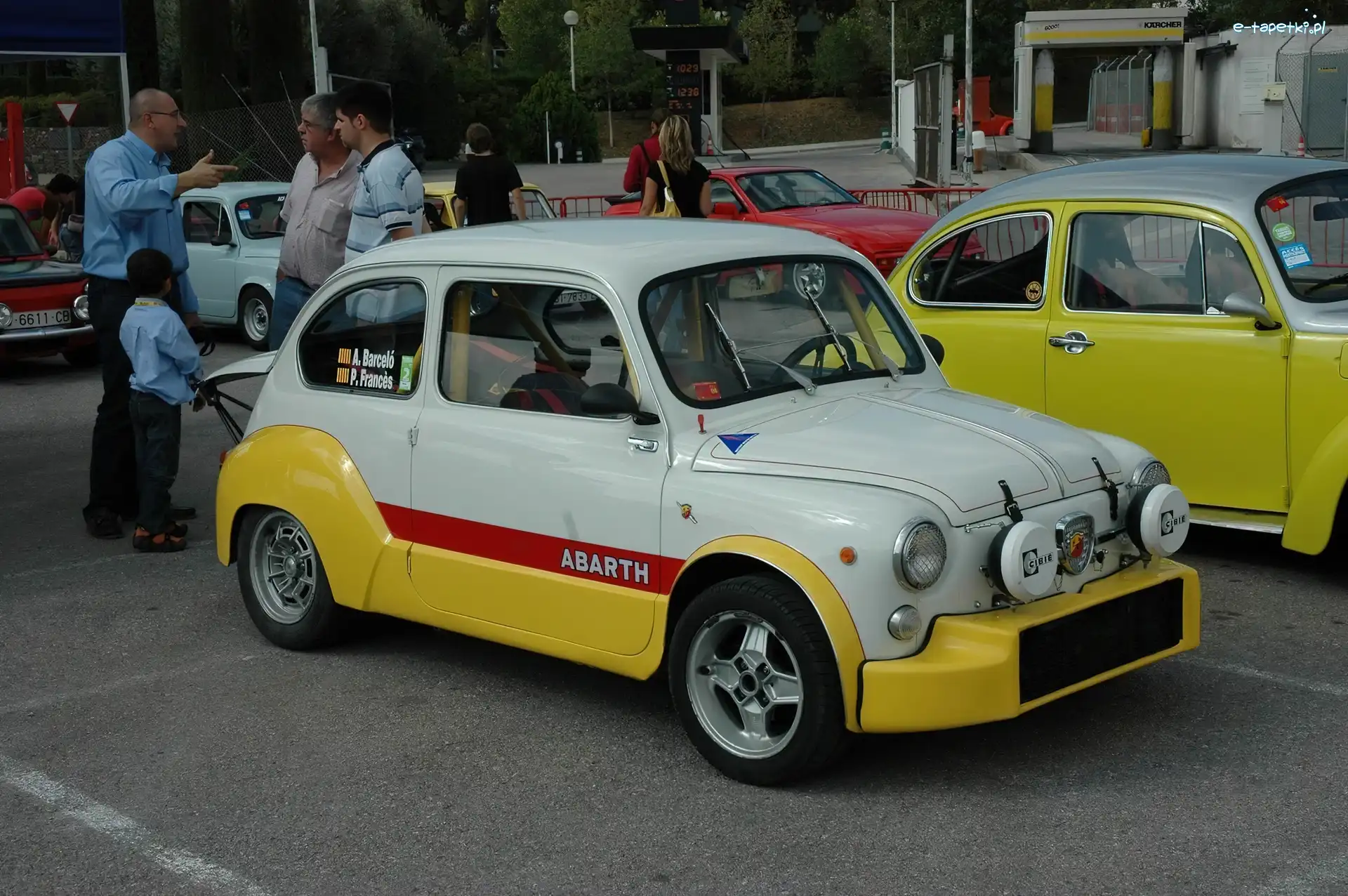 Halogeny, Maska, Fiat 500