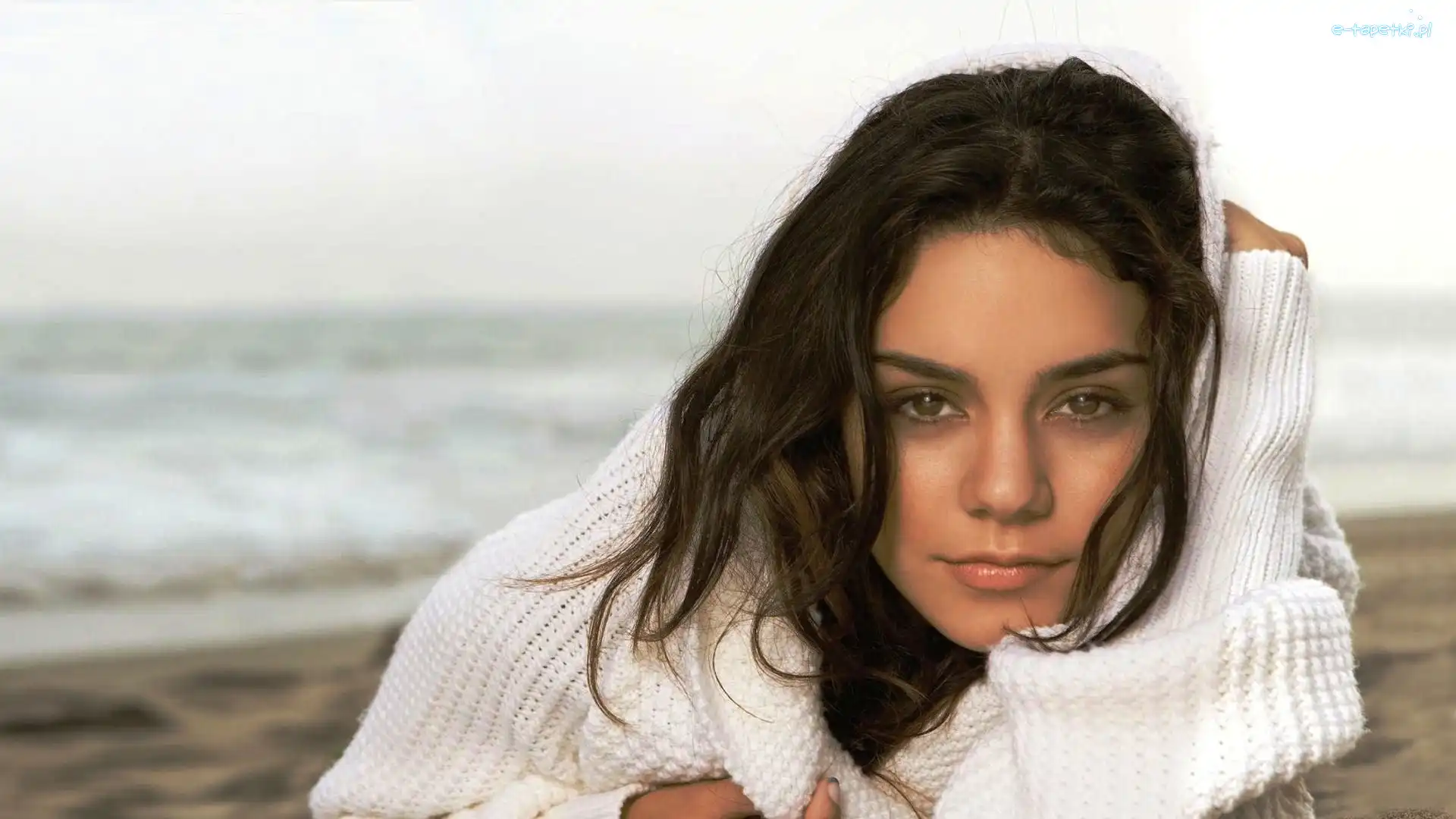 Sweterek, Biały, Vanessa Hudgens