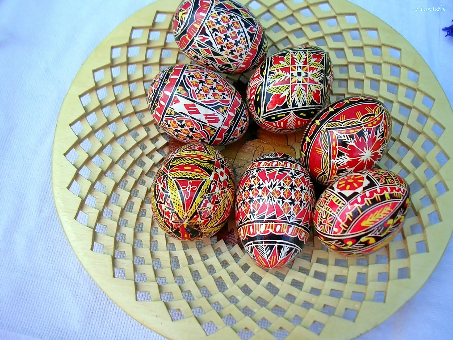 Pisanki, Kolorowe, Tacka