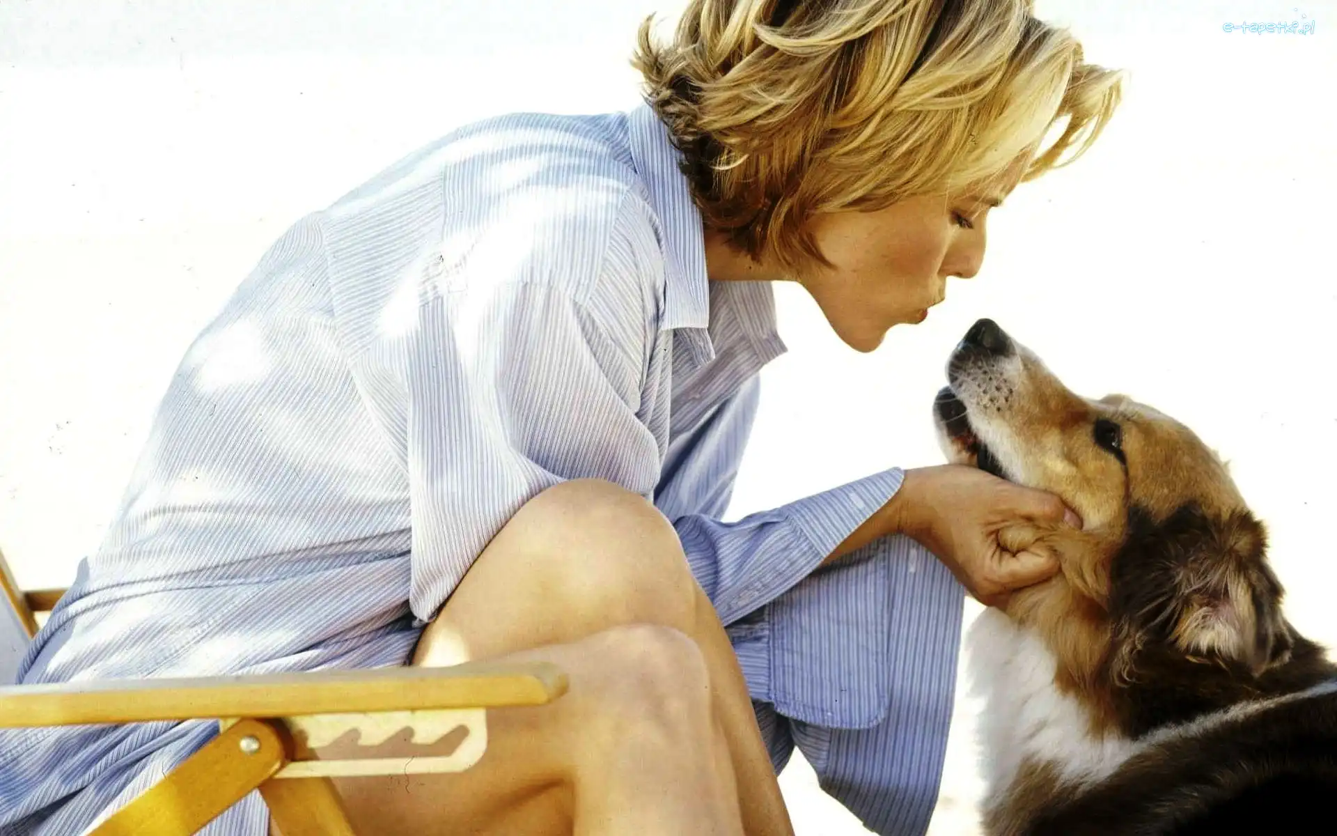 Piesek, Tea Leoni