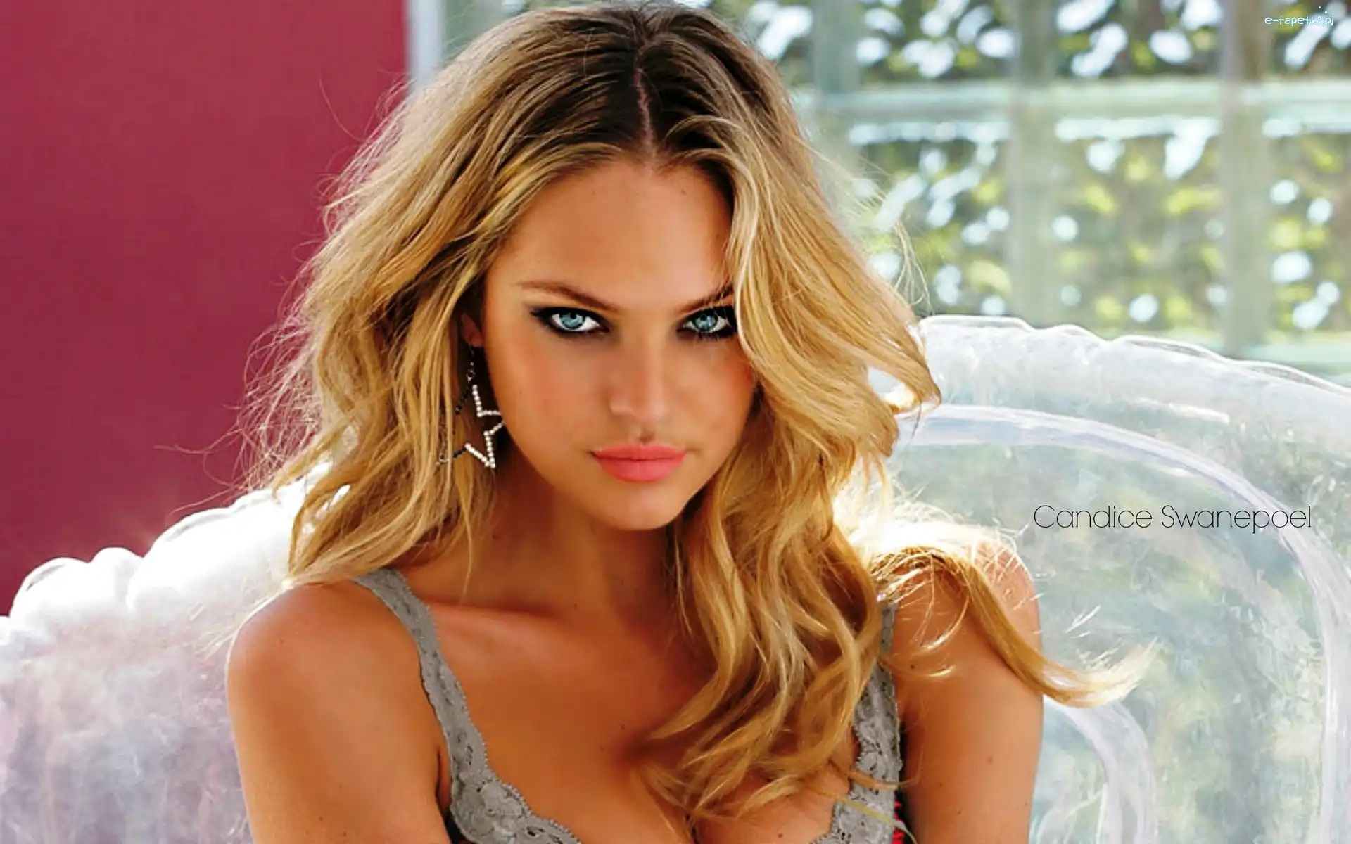 Napis, Blondynka, Candice Swanepoel