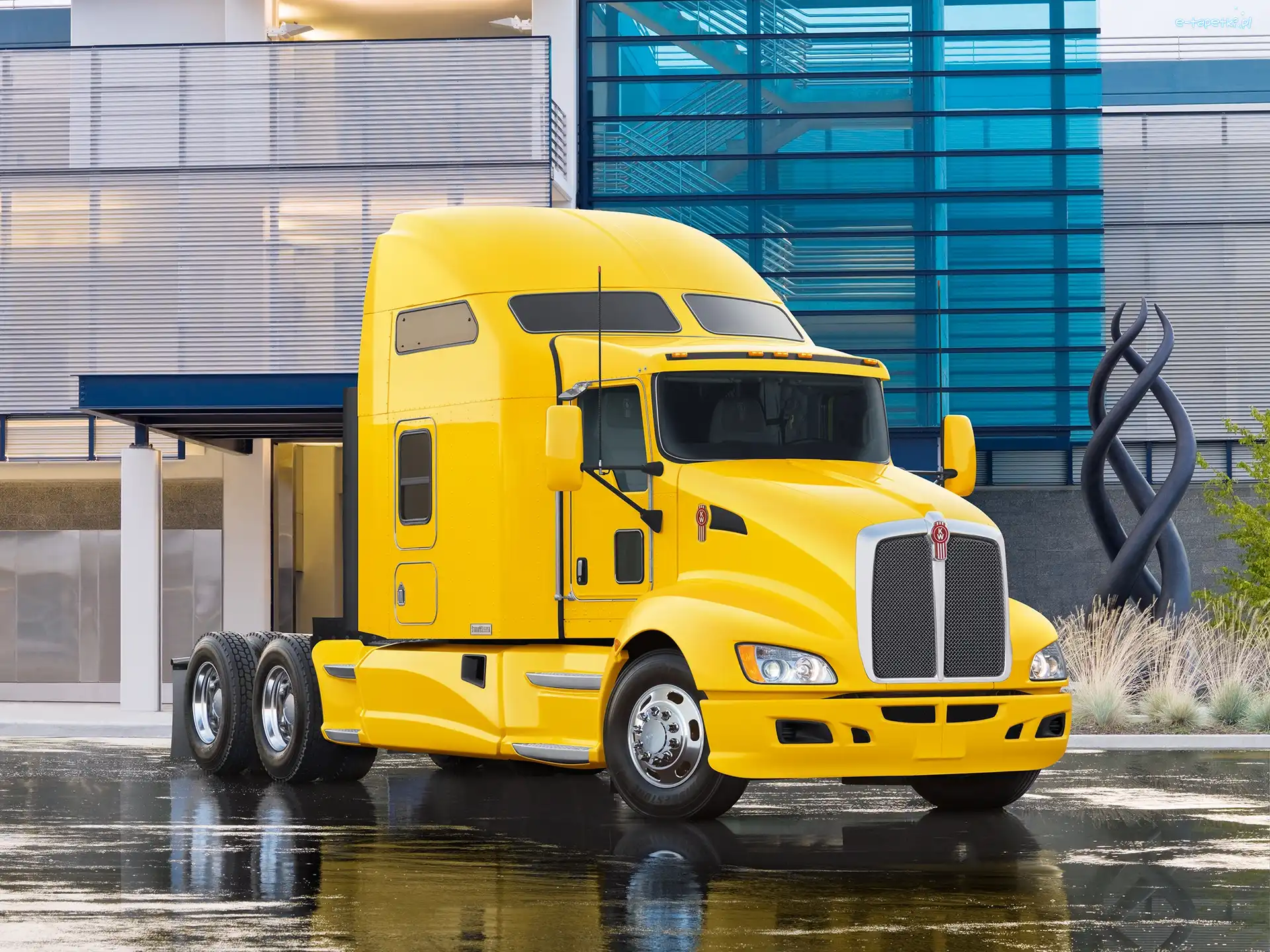 Kenworth, Ciężarówka