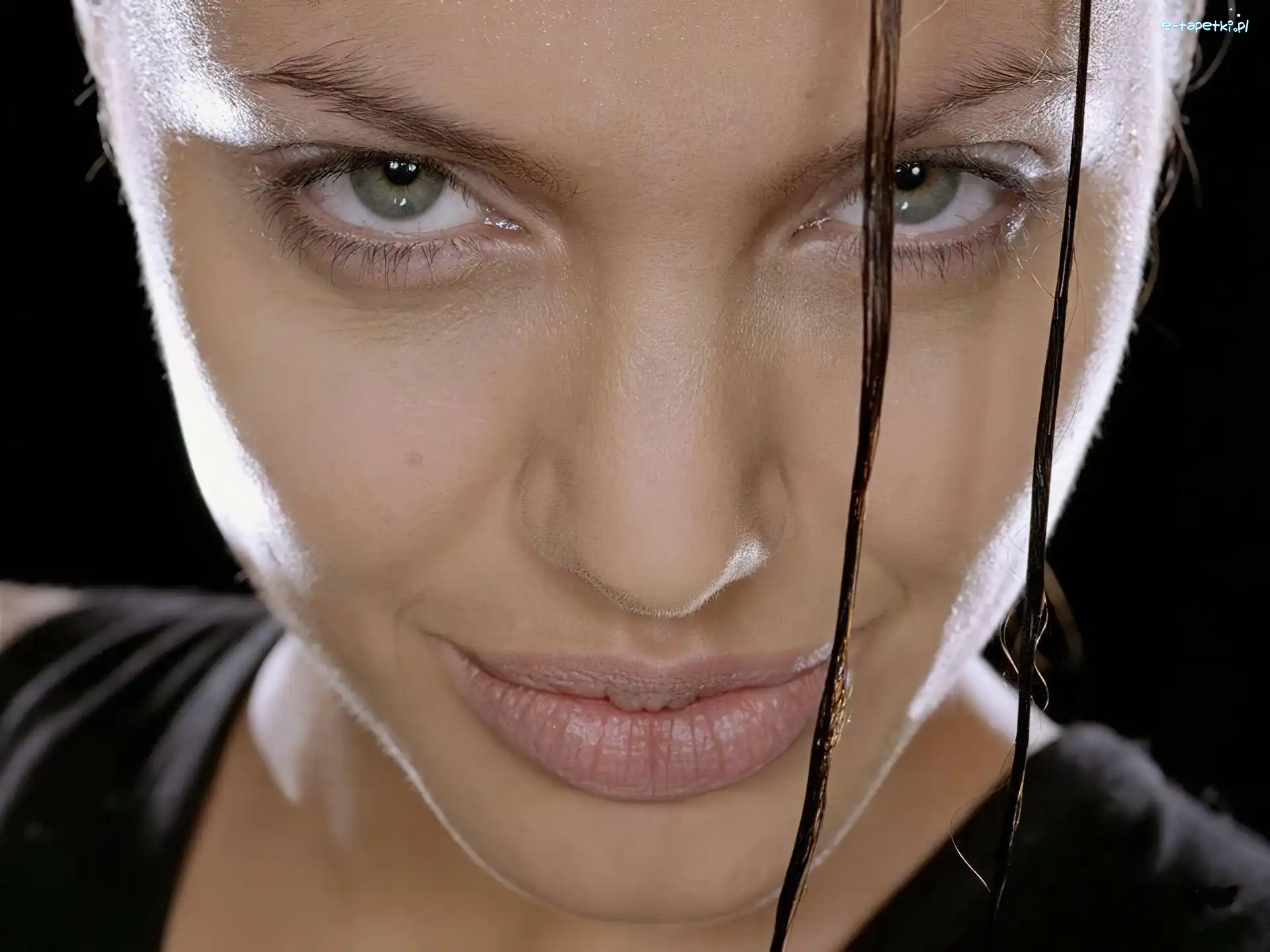 czarny top, Angelina Jolie