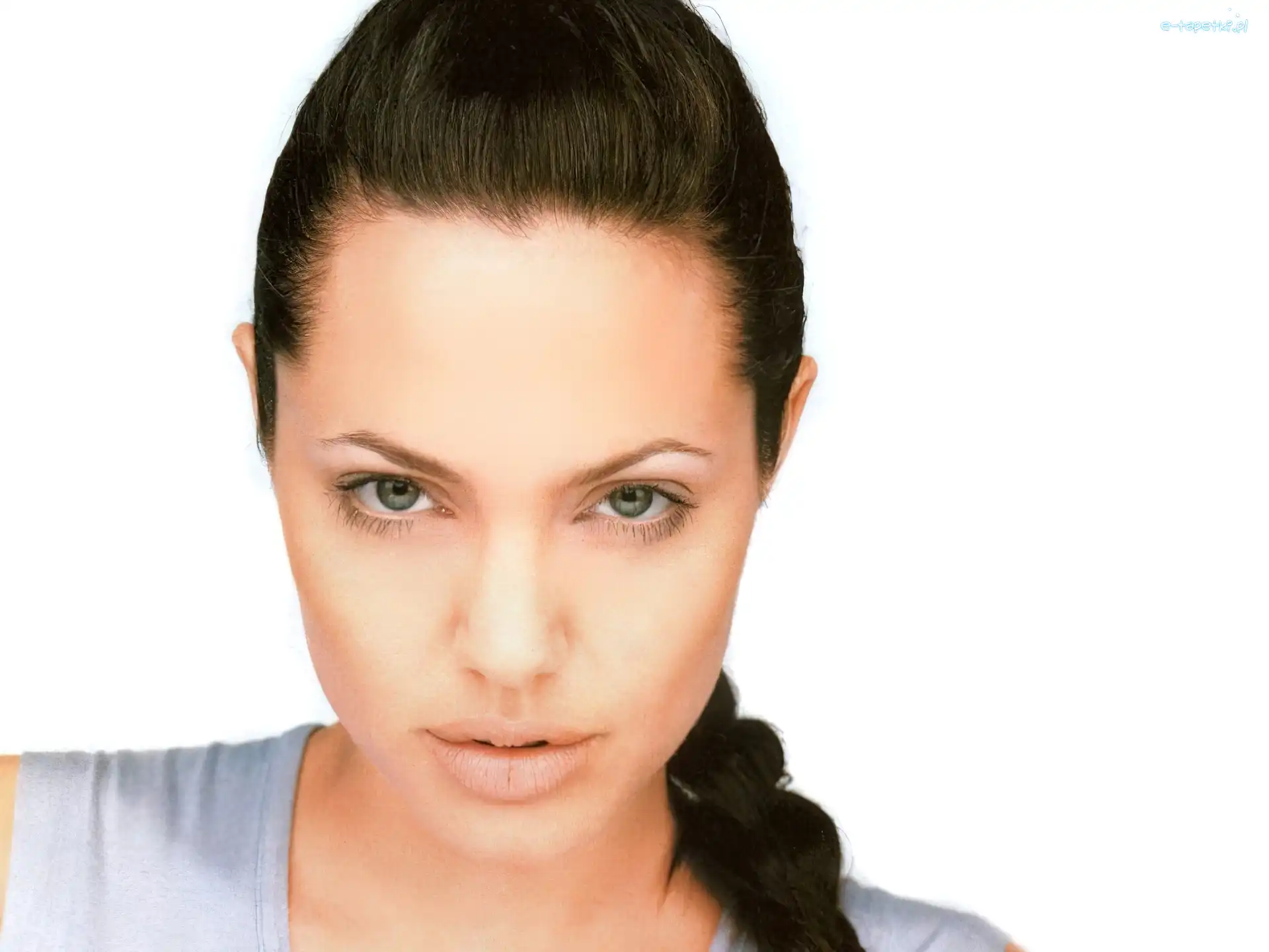 niebieski top, Angelina Jolie