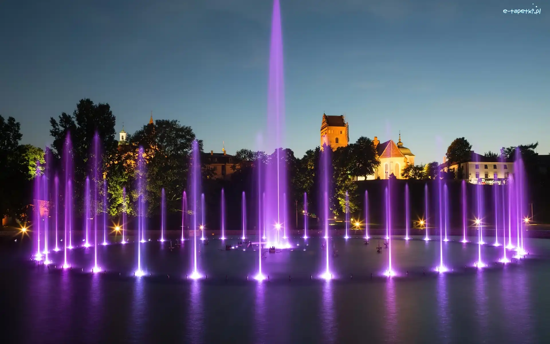 Budynki, Zmrok, Miasto, Fontanna