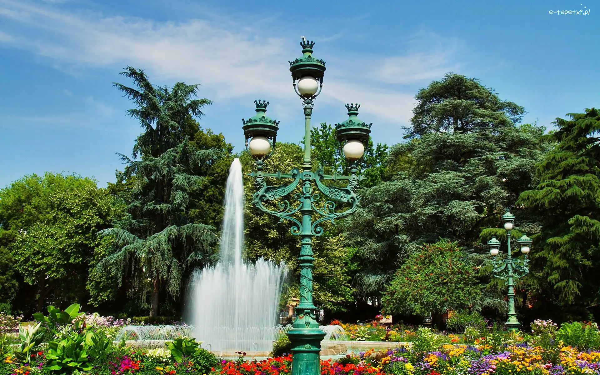 Tuluza, Park, Francja, Latarnie, Fontana