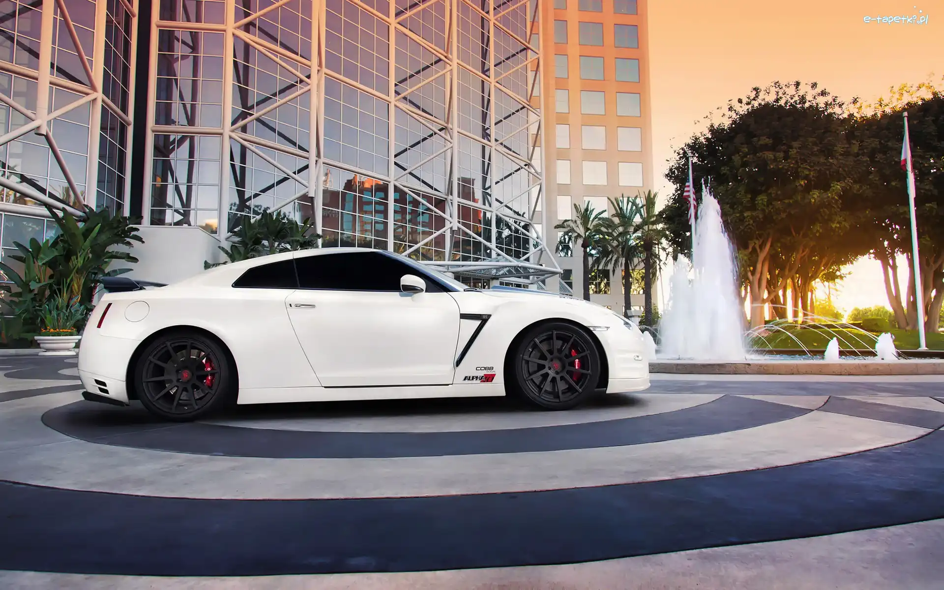 GTR, Fontanna, Wieżowiec, Nissan