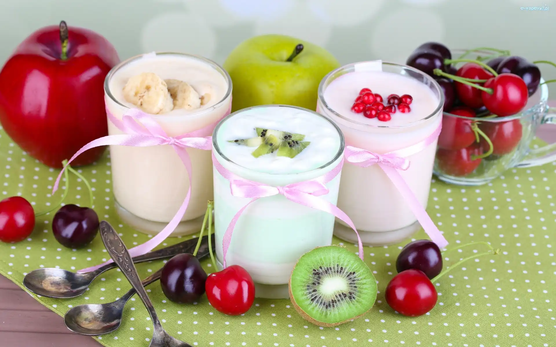 Jogurty, Jabłka, Owocowe, Kiwi, Czereśnie