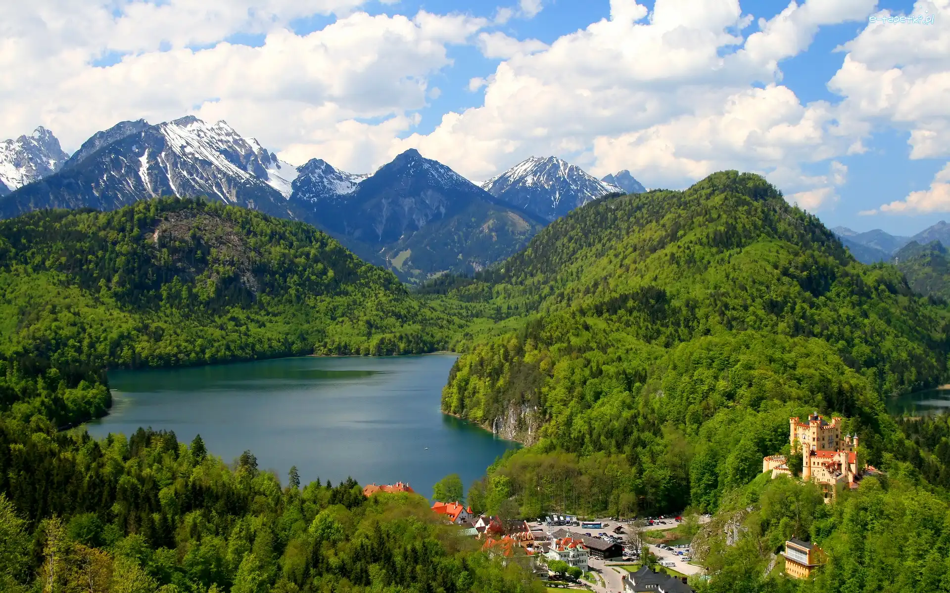 Zamek, Góry, Domy, Jezioro, Las