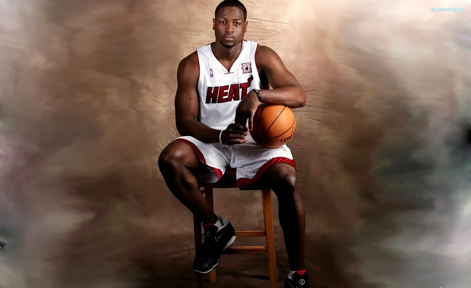 Dwyane Wade, Piłka, Koszykasz