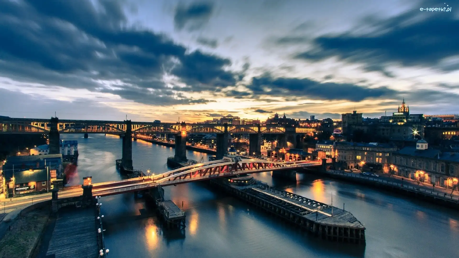 Most, Panorama, Anglia, Tyne