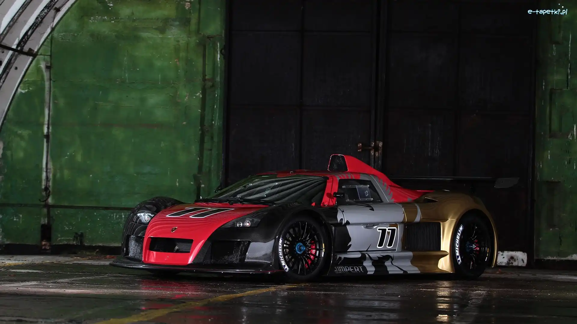 R, Apollo, Gumpert