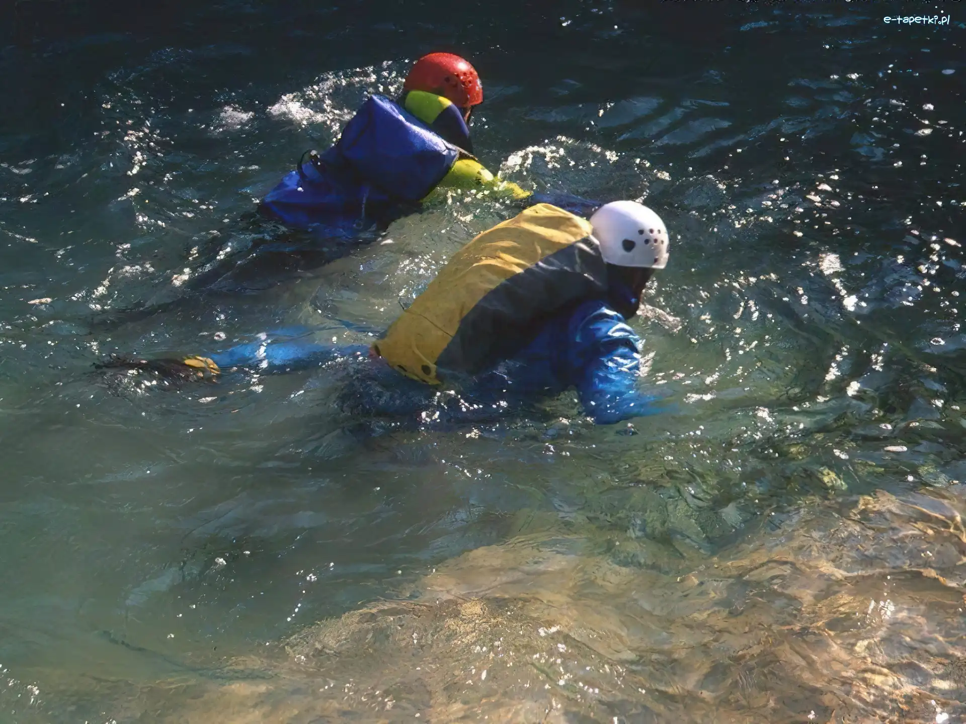 woda, kaski , Rafting