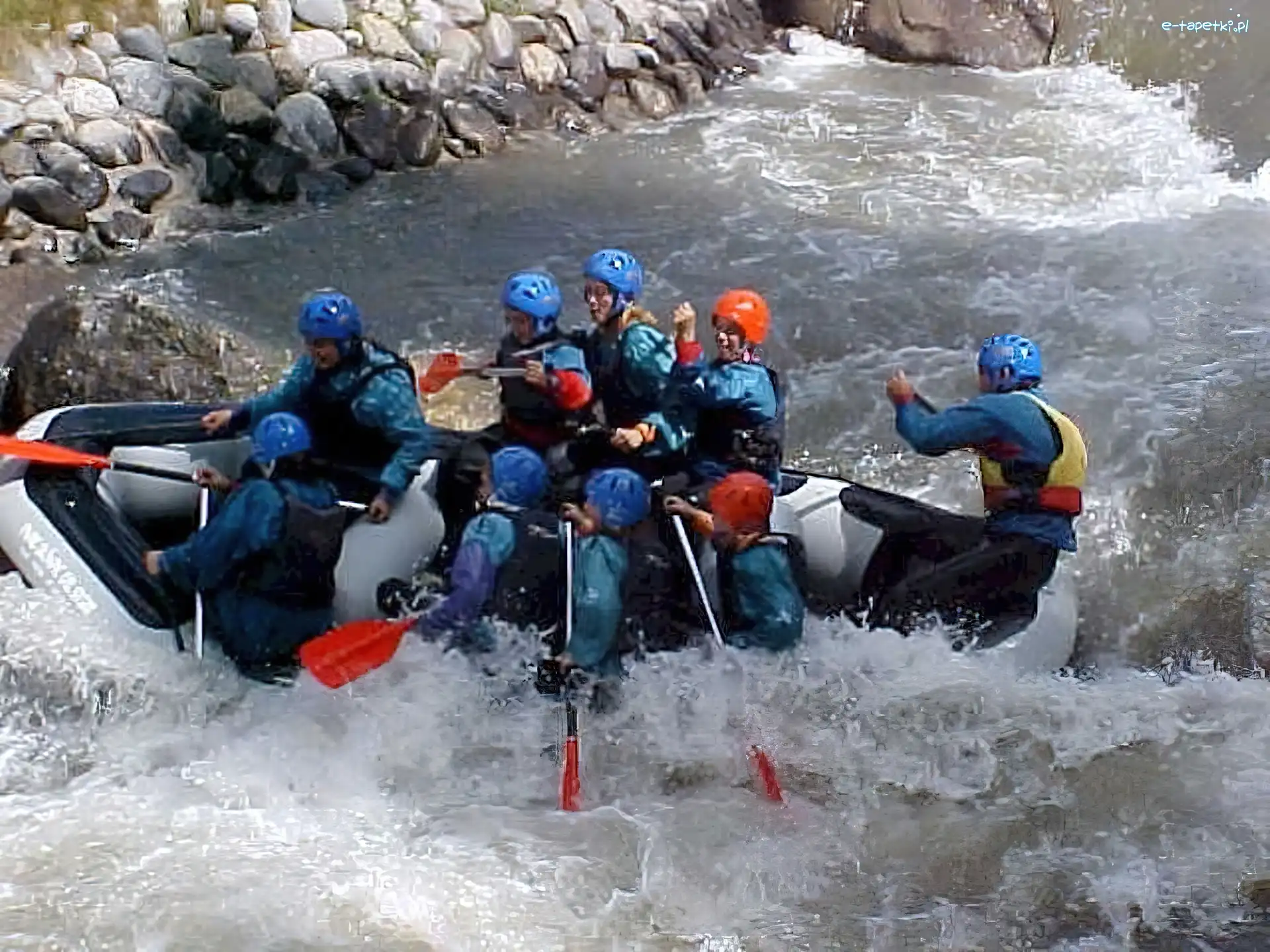 Rafting, rzeka, spływ, ponton, wiosła